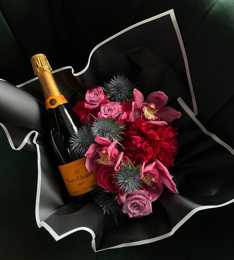 VEUVE CLICQUOT FLOWER BOX