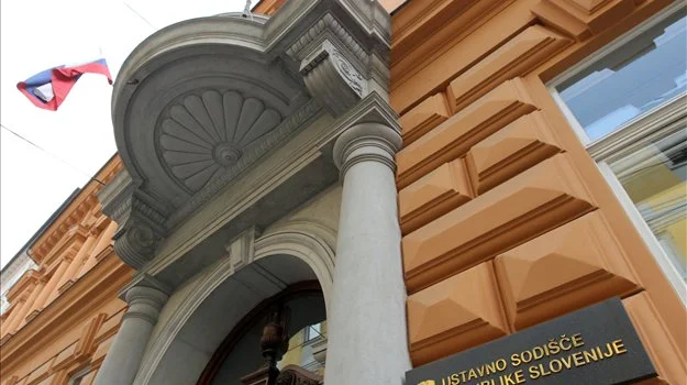 Ustavno sodišče zavrglo pobudo