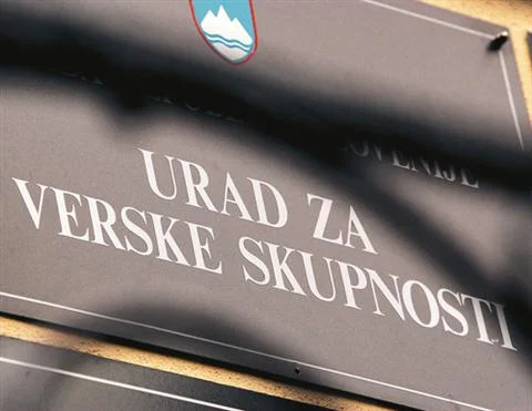 Sporazumi med Vlado in verskimi skupnostmi prazni