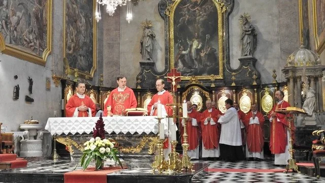 Rdeča maša - vabilo
