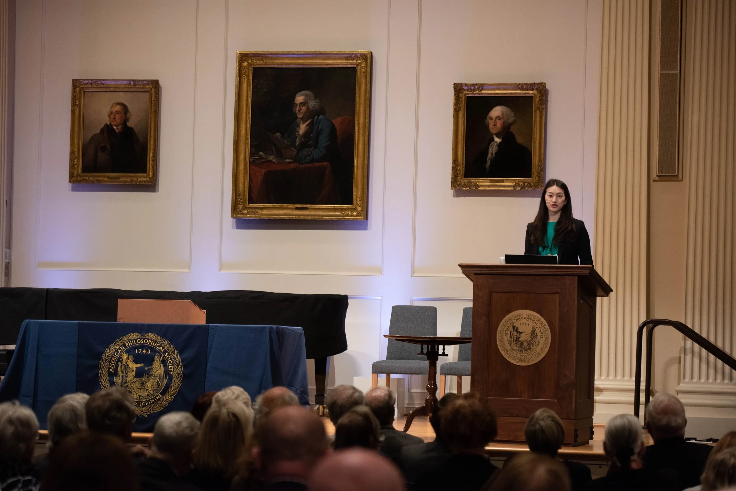 2023_04_27_KM0356_Glory Liu presenting_2.jpg