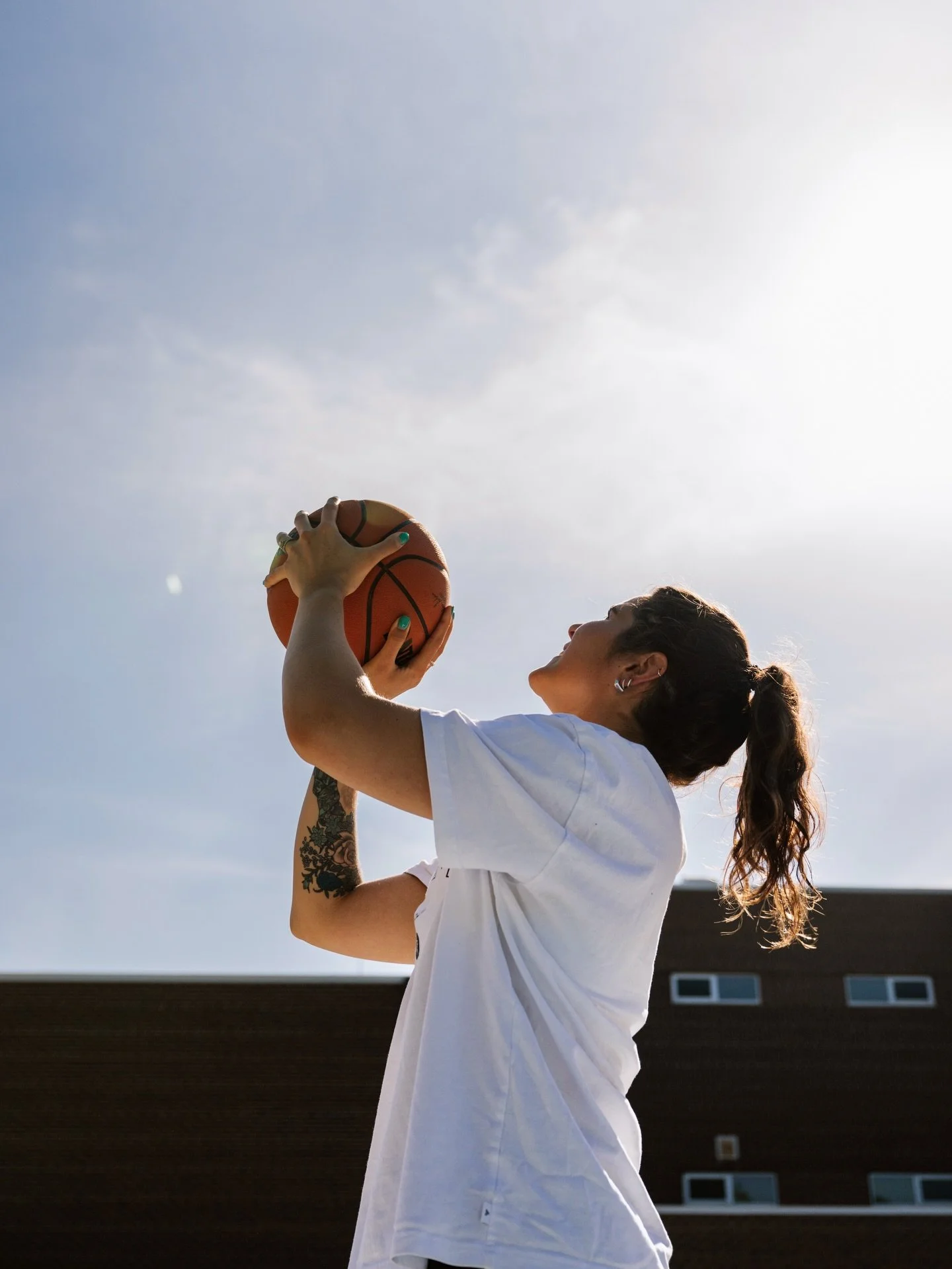 I f*cking love sport and I am so damn grateful for it. 

From being an athlete myself from as young as I can remember, to continuing to coach incredible women as a S&amp;C coach, I really can&rsquo;t explain just how impactful it truly is

Sport has 