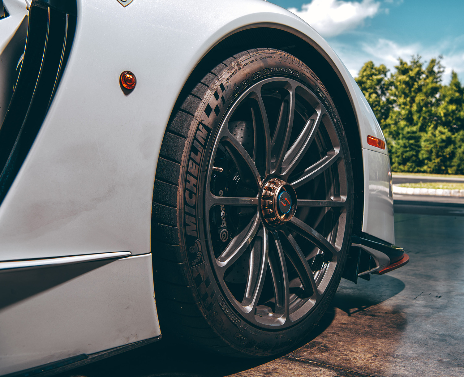 SCG 003S Brembo Carbon Ceramic Brakes on Forgeline Centerlock wheels