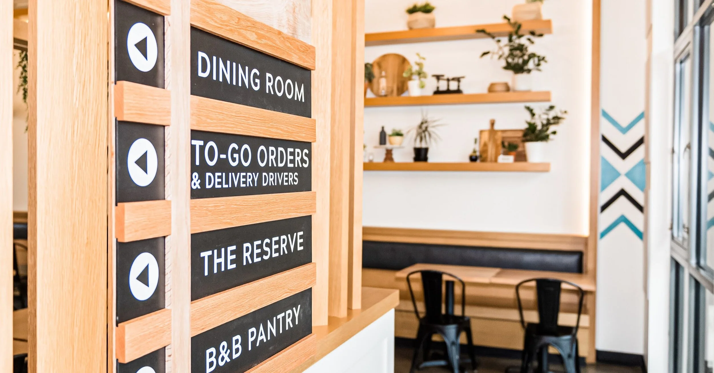 Basil & Board Awardwinning Italian pizzeria and wine café