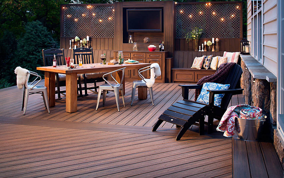 Deck Image, Trex Transcend in Havana Gold and Spiced Rum.jpg