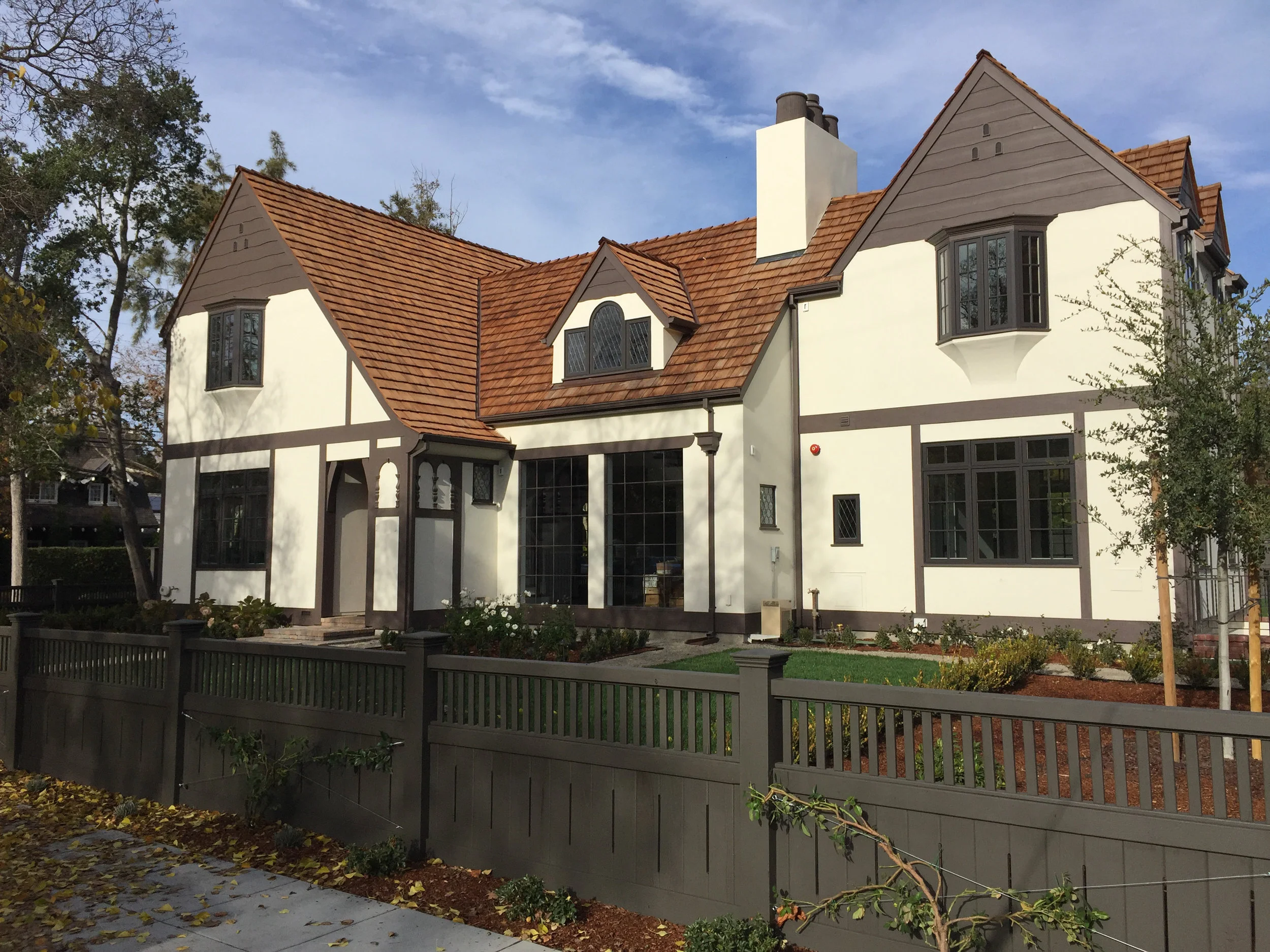 Front of House 3.jpg