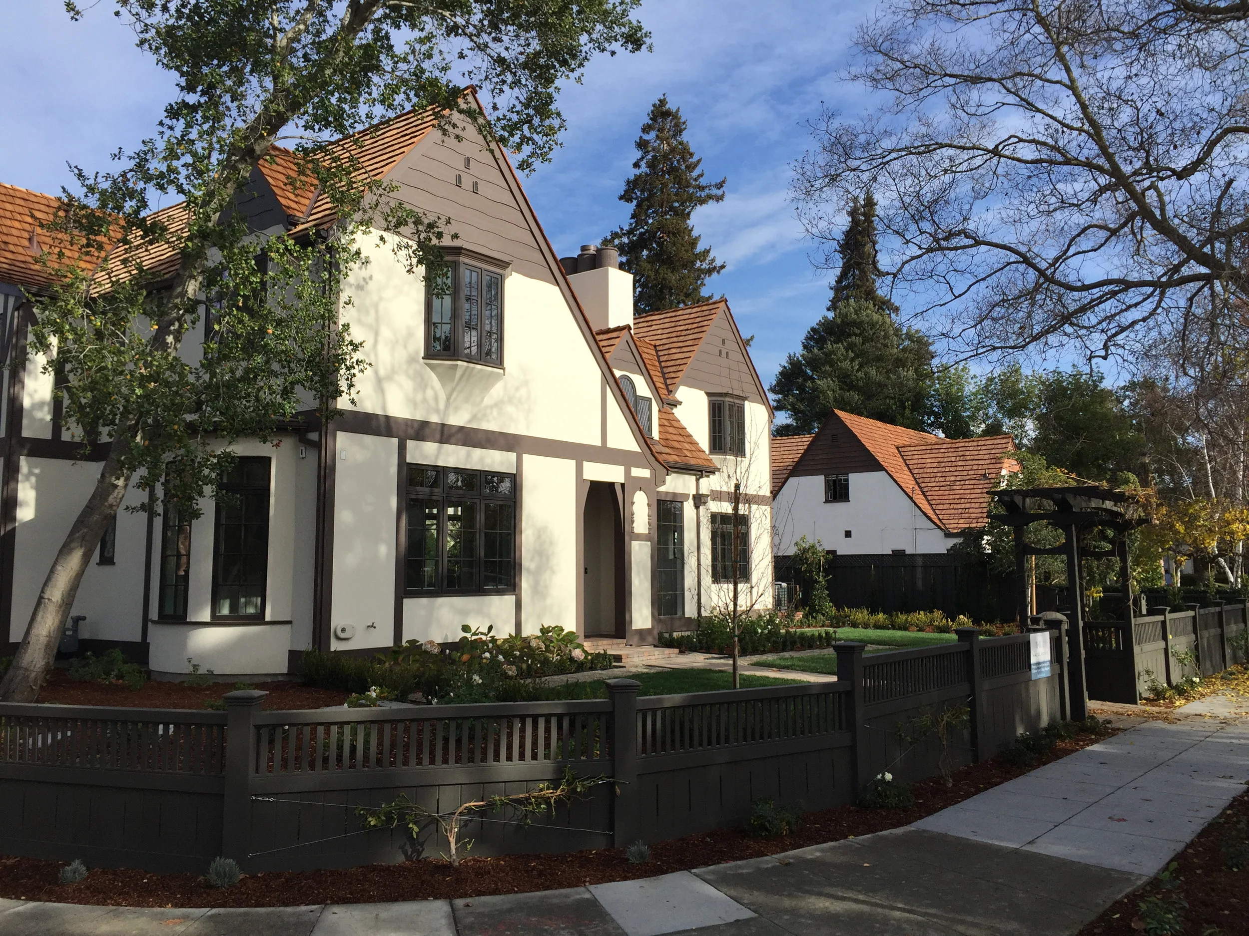 Front of House.jpg