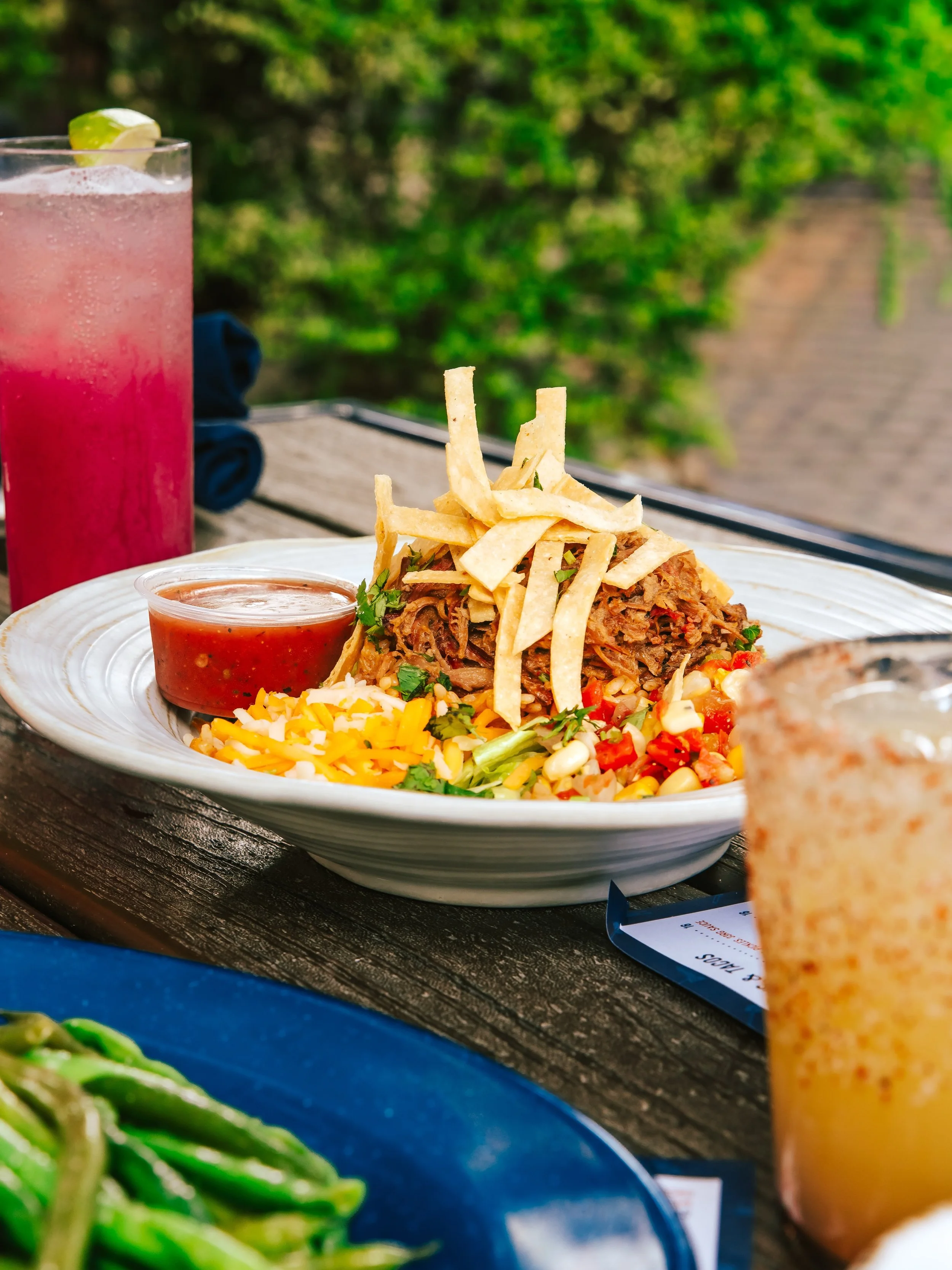 Backyard Burrito Bowl on the patio at The Yard in Downtown McKinney. Somebody owes you lunch, go ahead and tag them. 

#downtownmckinney #mckinneyeats #mckinney