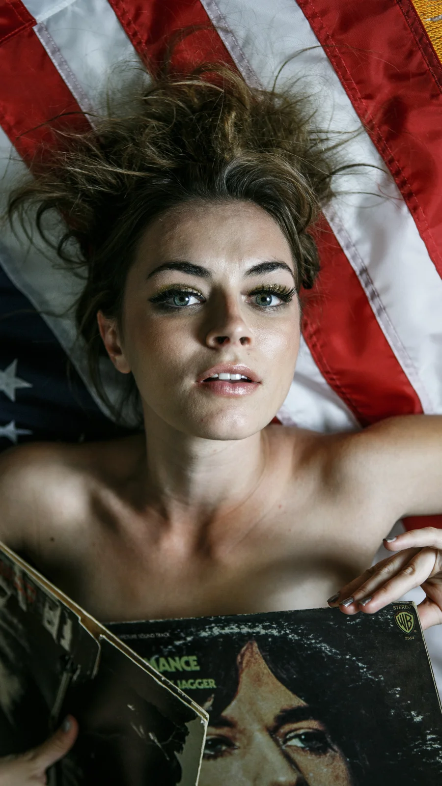 e125aedbe32c0092-Portrait4.jpg