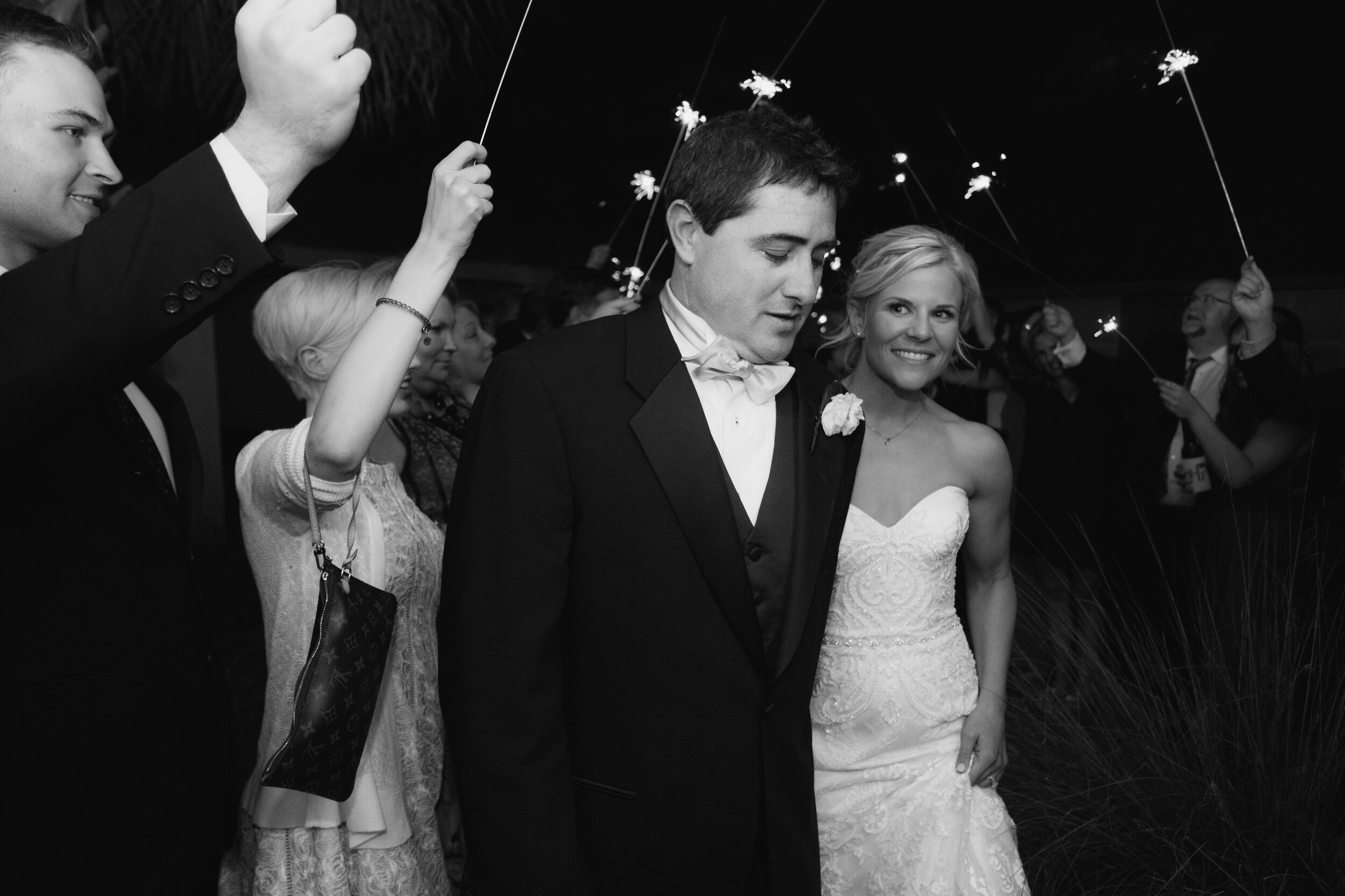 savannah-wedding-photo-by-photographer-trevor-jenkins-bride-groom-sparkler-sendoff-4679.jpg