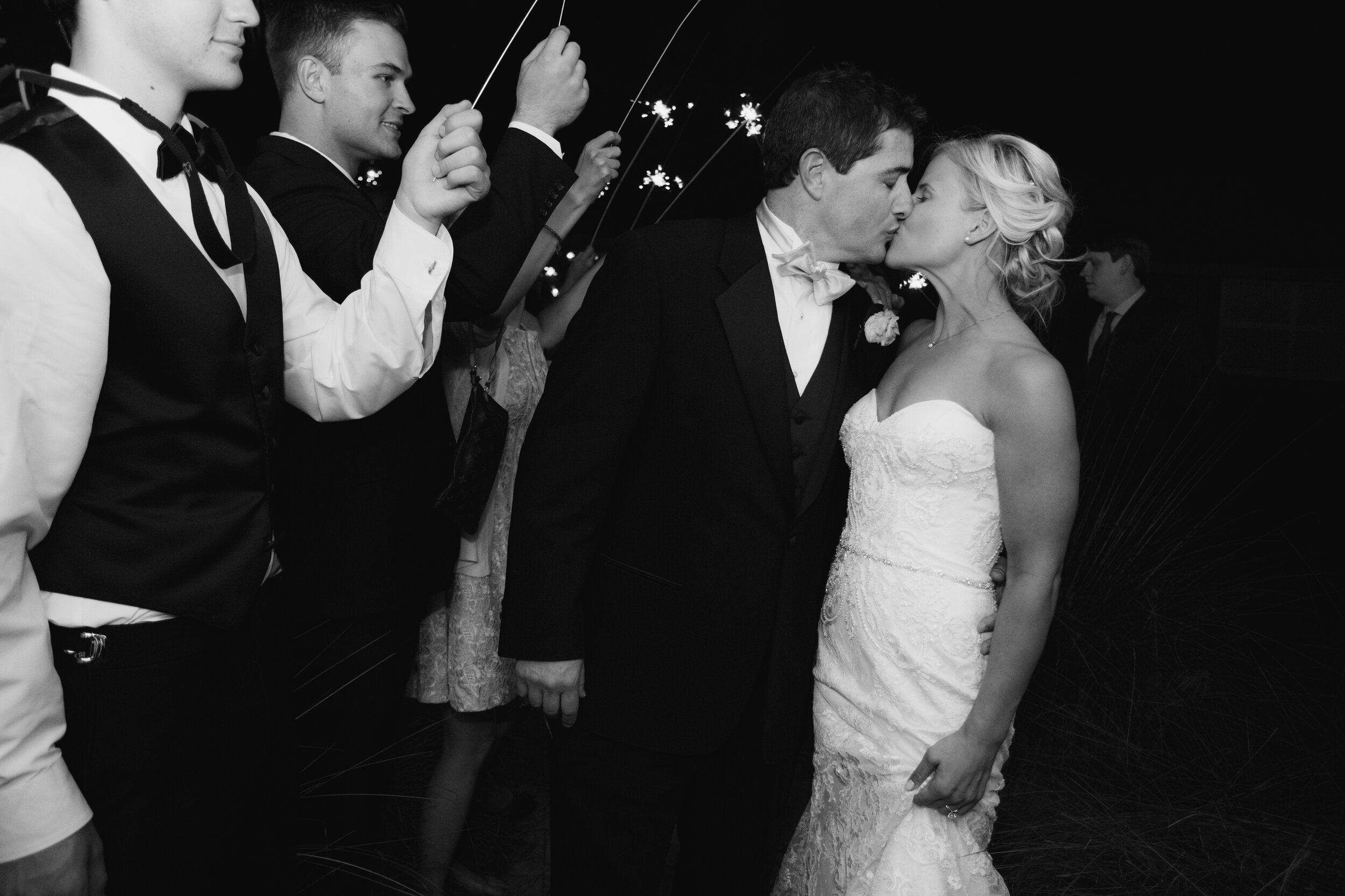 savannah-wedding-photo-by-photographer-trevor-jenkins-bride-groom-sparkler-sendoff-4682-2.jpg