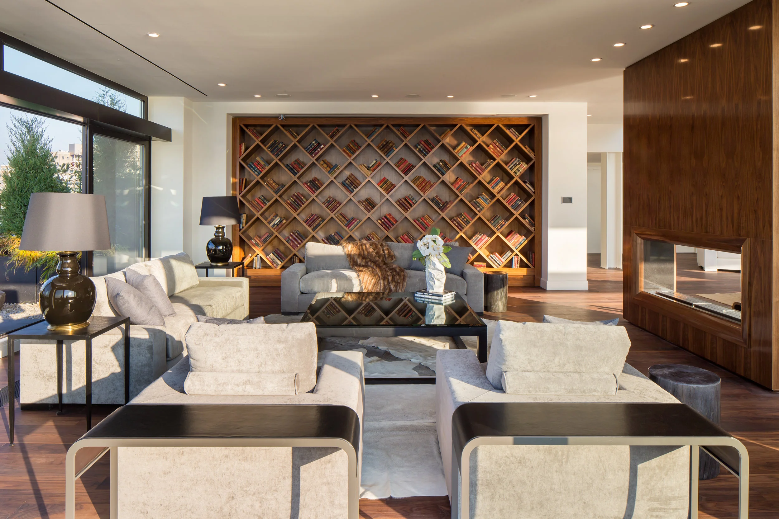 10 250W - Den 2.jpg