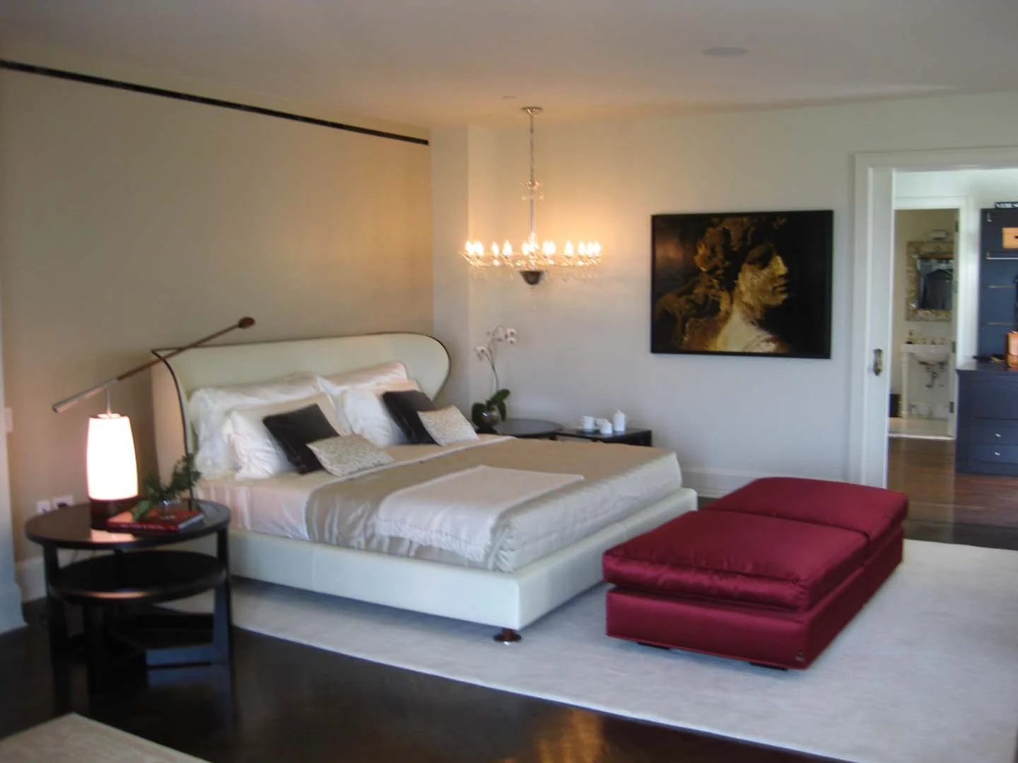 18 Master Bedroom.JPG