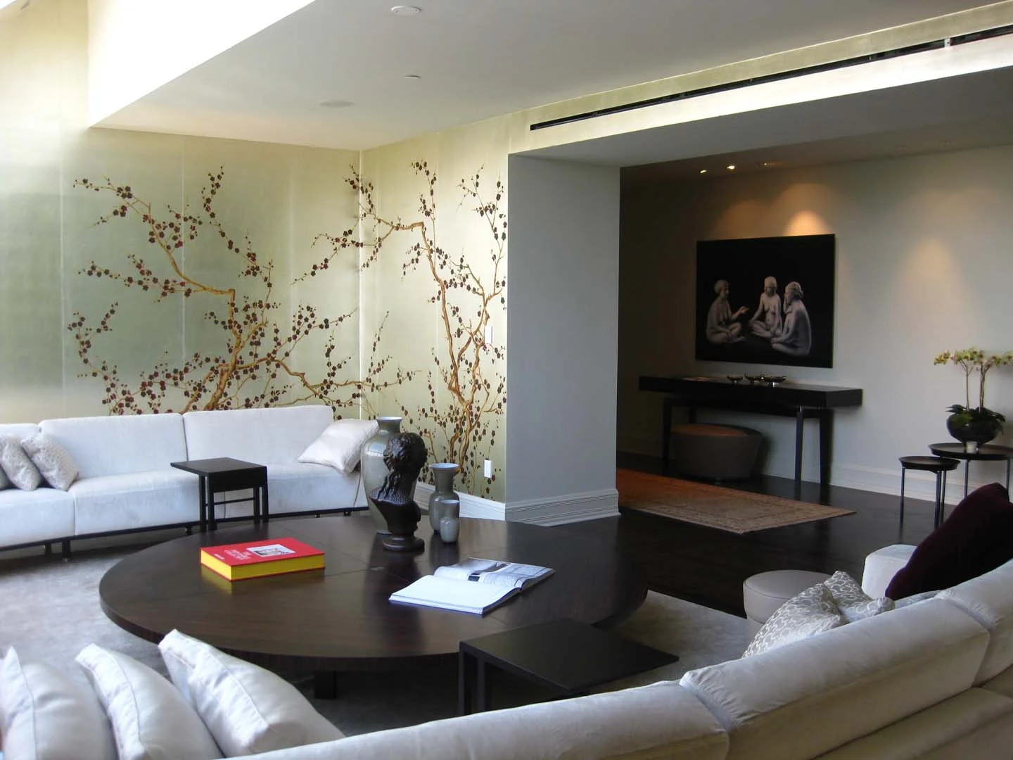 08 Living Room 3.JPG