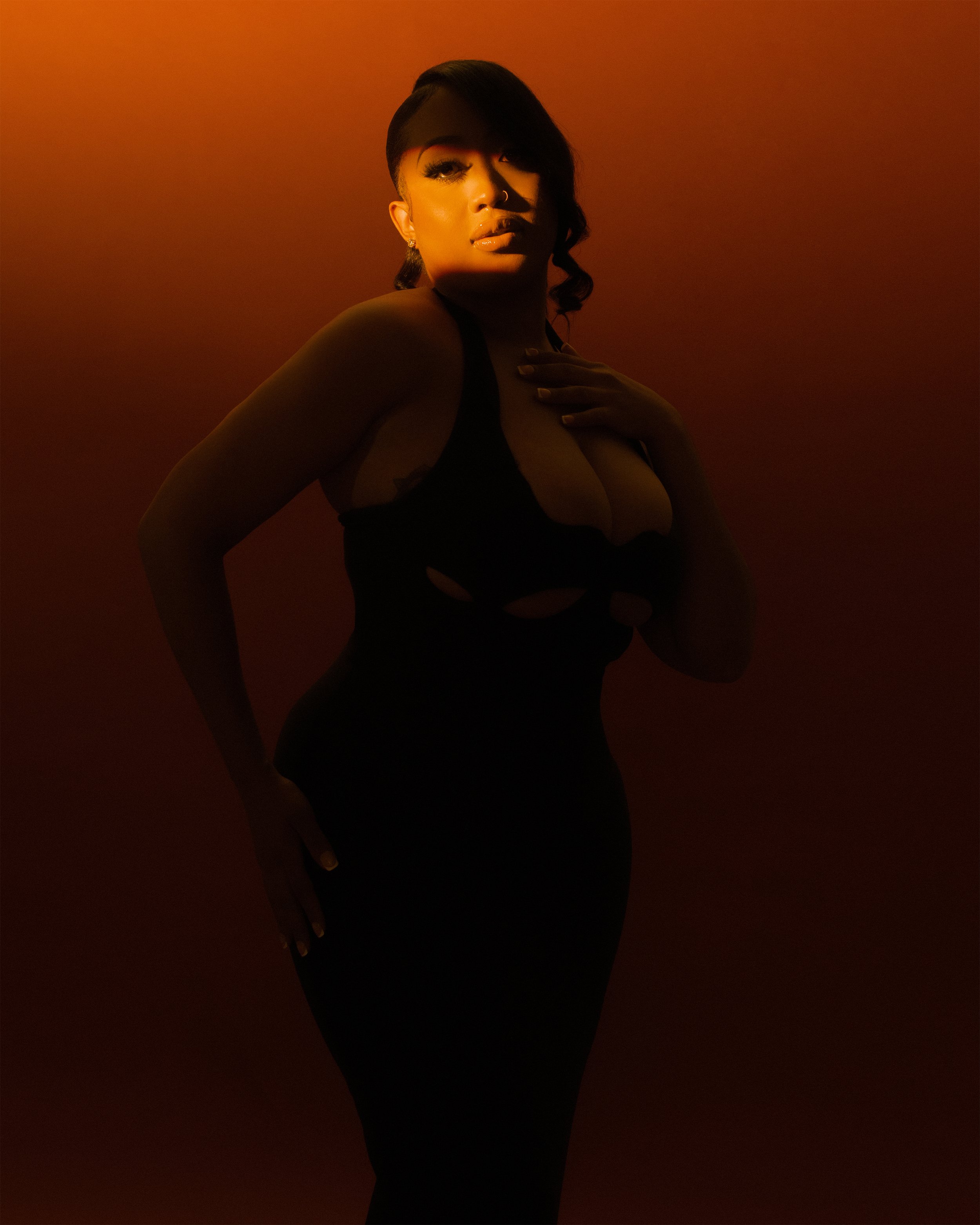 Ebony-07.jpg
