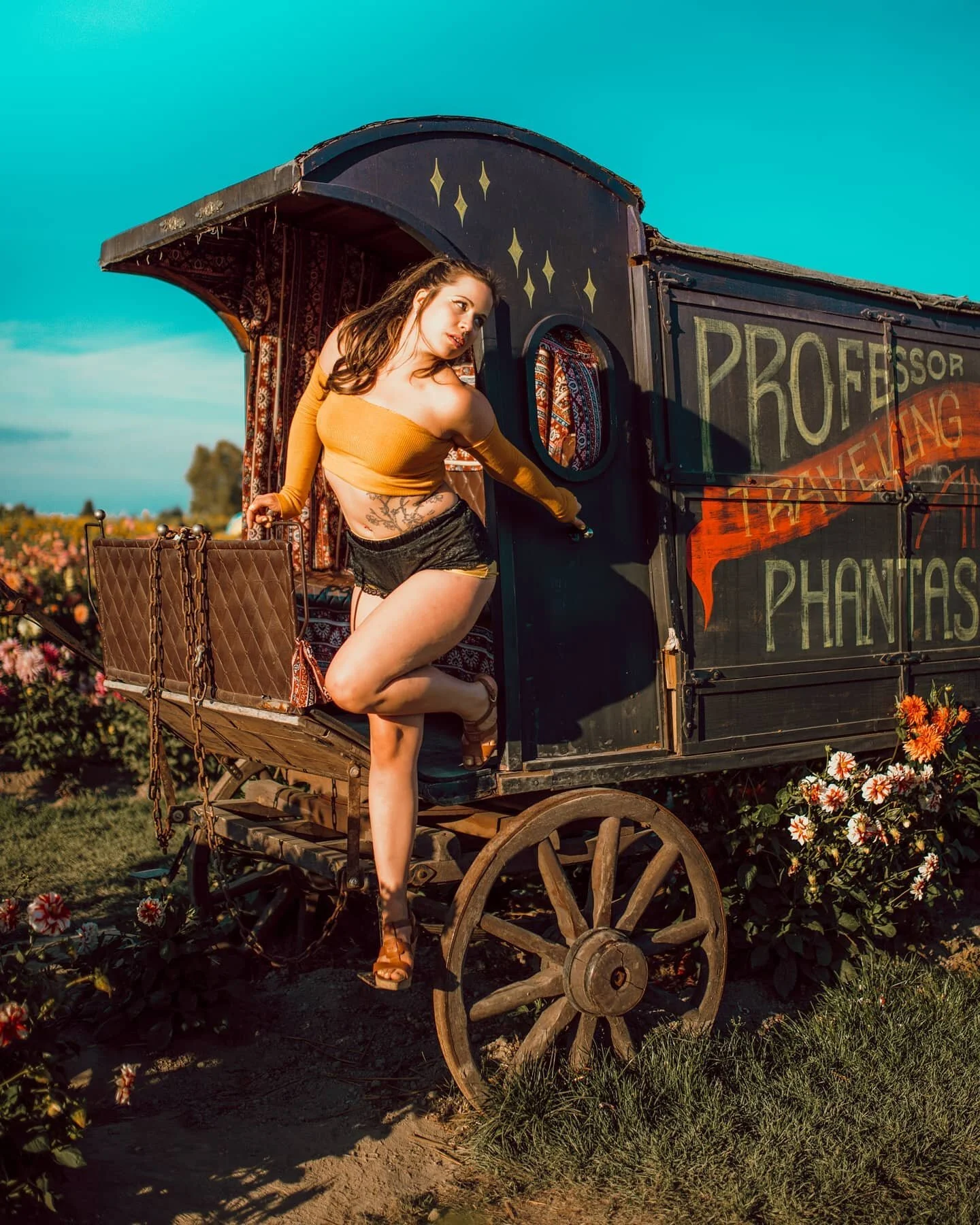 When all else fails - join the circus.
Model: @honeylyramoon 
#ifyouleave #justgoshoot #myfeatureshoot #AOV #visualsoflife #artofvisuals #peoplescreatives #vancity #watchthisinstagood #circus #circuslife #circuswagon #traveler #nomad #bohemian #vanco