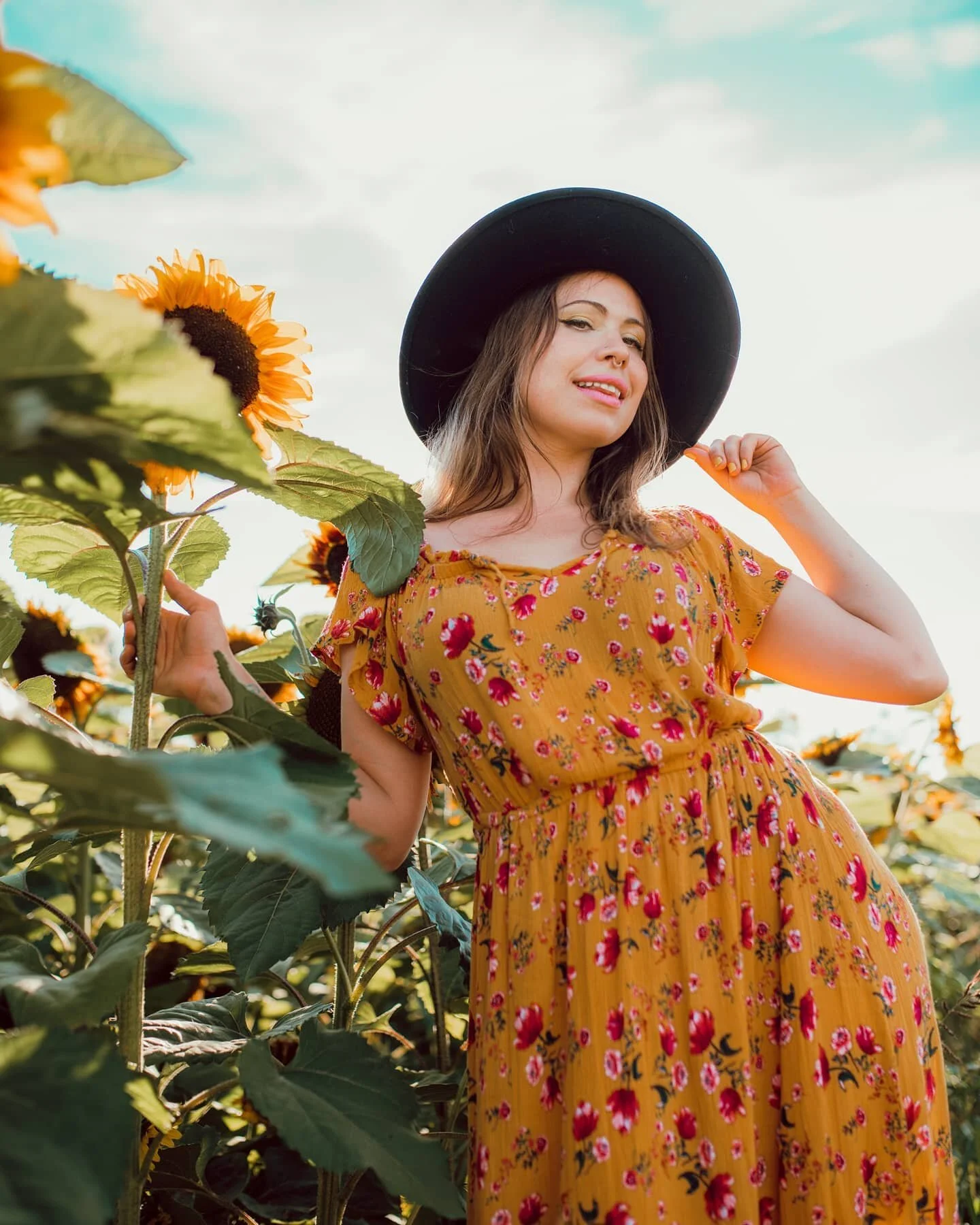 &ldquo; Over the years I have learned that what is important in a&nbsp;dress&nbsp;is the woman who is wearing it.&rdquo; .
Model: @honeylyramoon
#ifyouleave #justgoshoot #myfeatureshoot #AOV #visualsoflife #artofvisuals #peoplescreatives #watchthisin