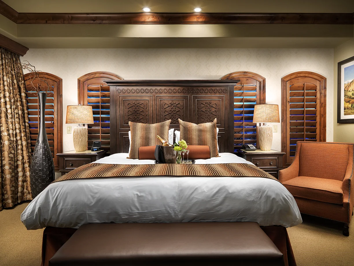 Colorado Springs Hotels and Lodging 