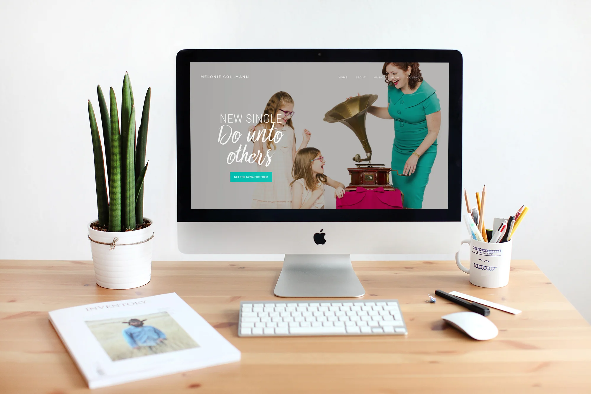 melonie-mac-desk-mockup.jpg