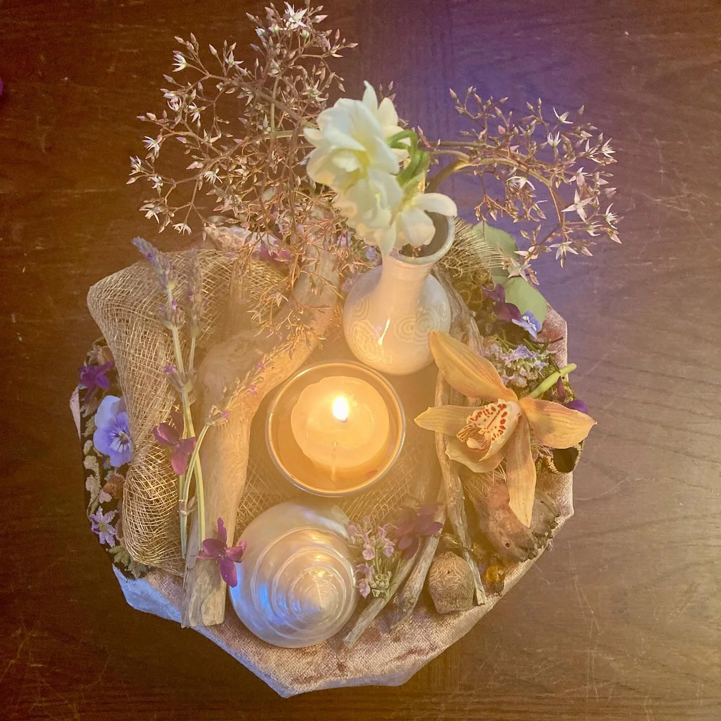 Winter still life from the garden / studio for our &ldquo;Winter Collage Workshop&rdquo;, violet , jonquil, orchid, viola, driftwood, succulent flowers, vintage tapestry and jewels 🧡&hellip;.. the change into spring is gathering momentum&hellip;.. w
