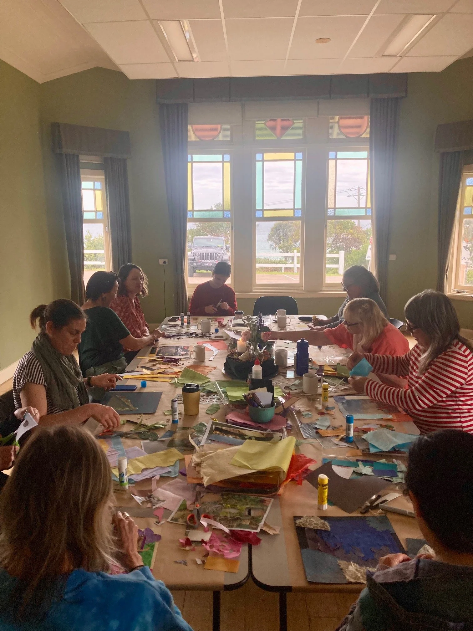 Thank you @mornpenartsandculture for having me to facilitate my Spring Collage Workshop for CREATE!🌸. What a beautiful morning spent together relaxing, tuning in and getting creative.... all with a sea view at Mount Martha House 😄