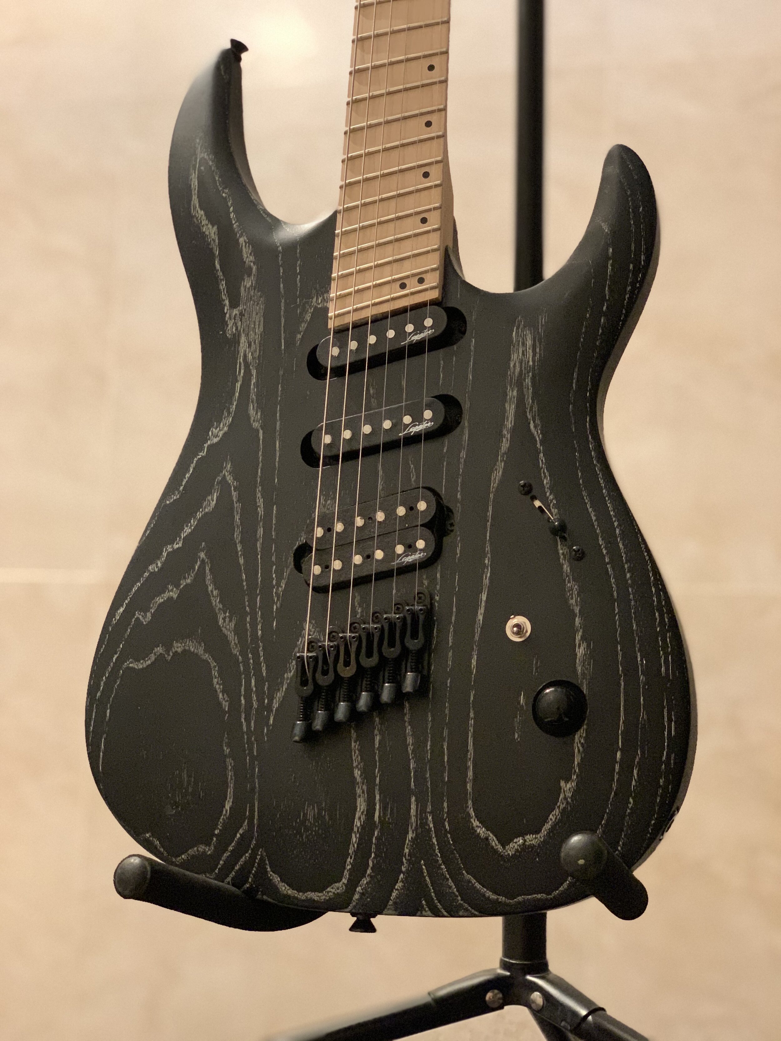 Legator  Ninja NRFA Multi-Scale 6-String Black