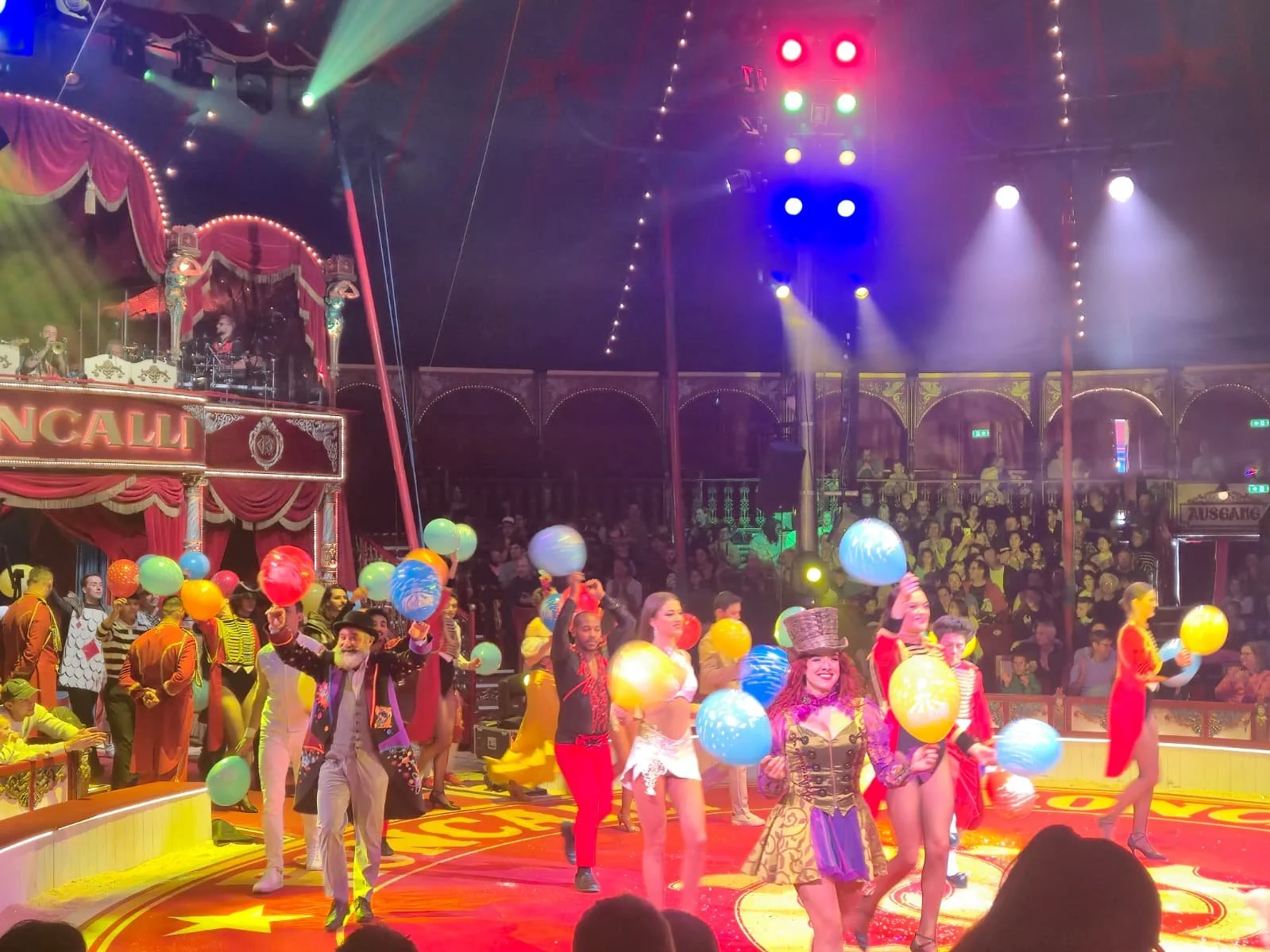 WhatsApp Image 2025-09-28 at 15.07.55(3).jpeg