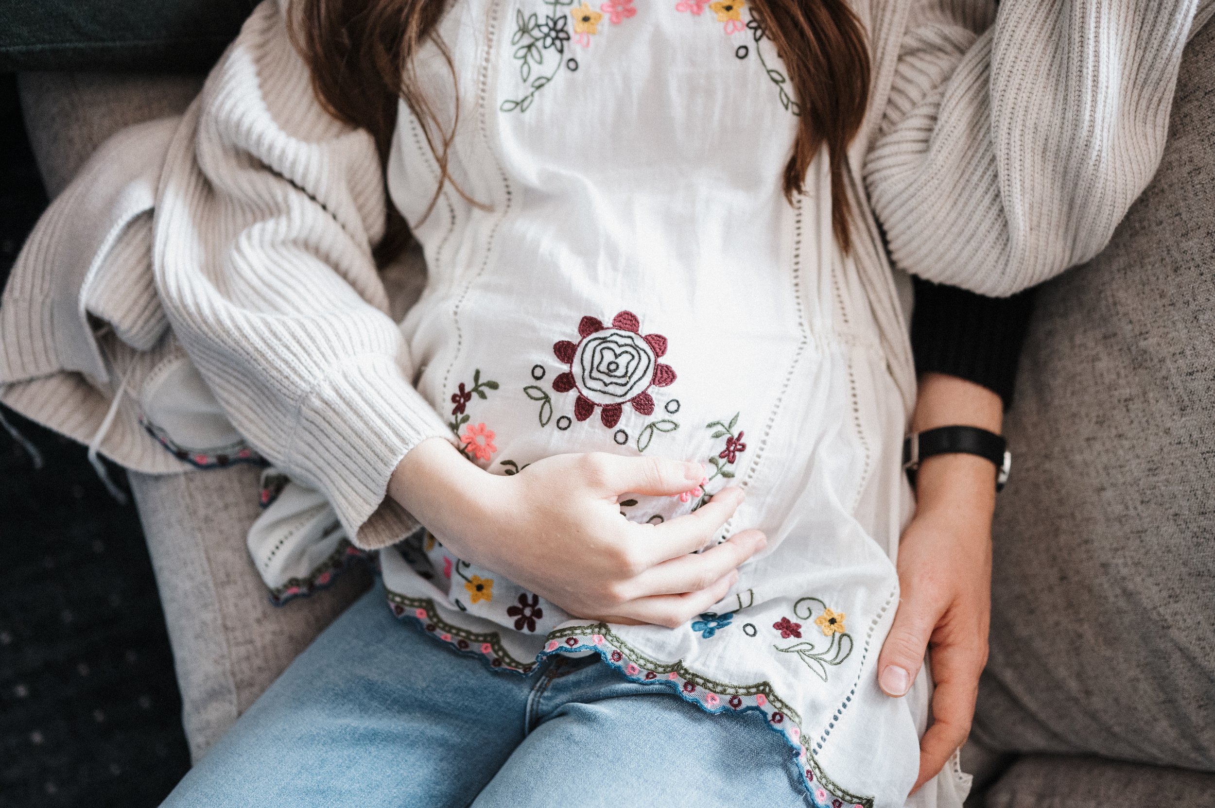 Maternity photographer in Seattle Washington