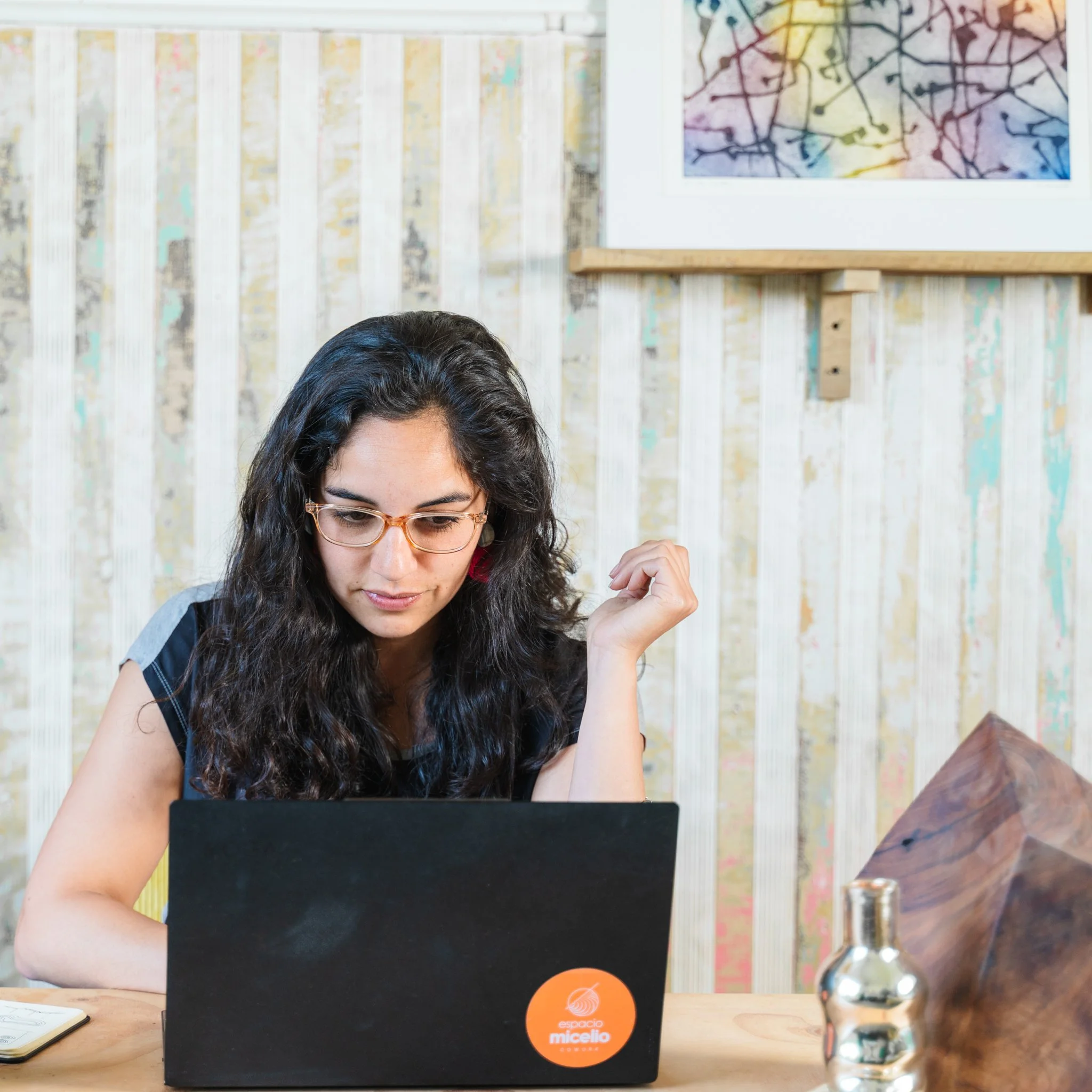 Creatividad + Estrategia + Planificaci&oacute;n 🙋&zwj;♀️

Los clientes que han trabajado conmigo suelen sorprenderse por mi capacidad de fusionar creatividad con estrategia y planificaci&oacute;n. Creo que esto es esencial para transformar ideas abs