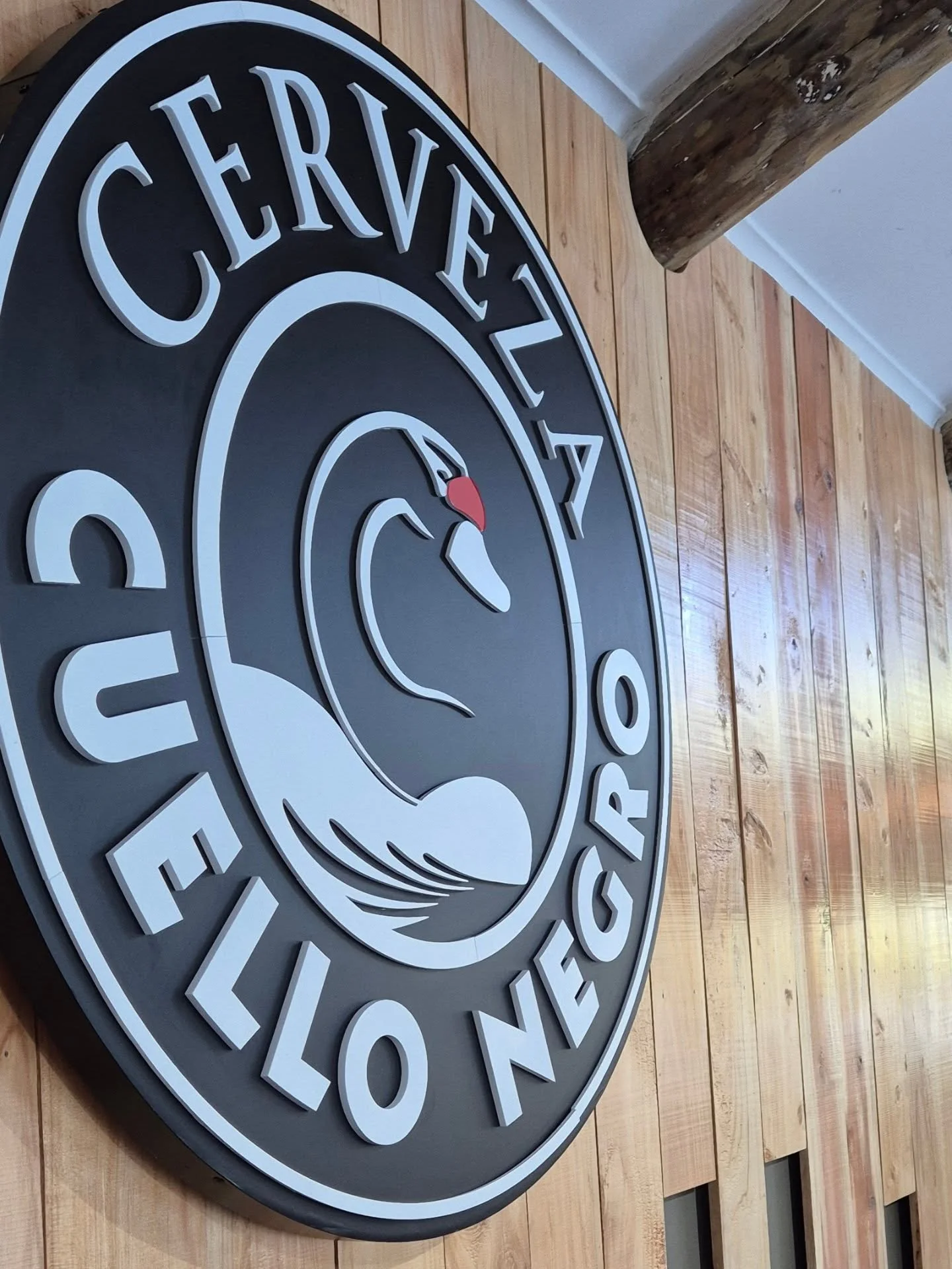 Dise&ntilde;amos la tienda de Cerveceria Cuello Negro 🍻 

Lindo el desaf&iacute;o que nos plantearon, se logro el objetivo y harto m&aacute;s 🌈
Fue un trabajo en equipo con @mutaller, tremendo partner creativo 🙌 🫶

Pronto m&aacute;s fotitos, mues