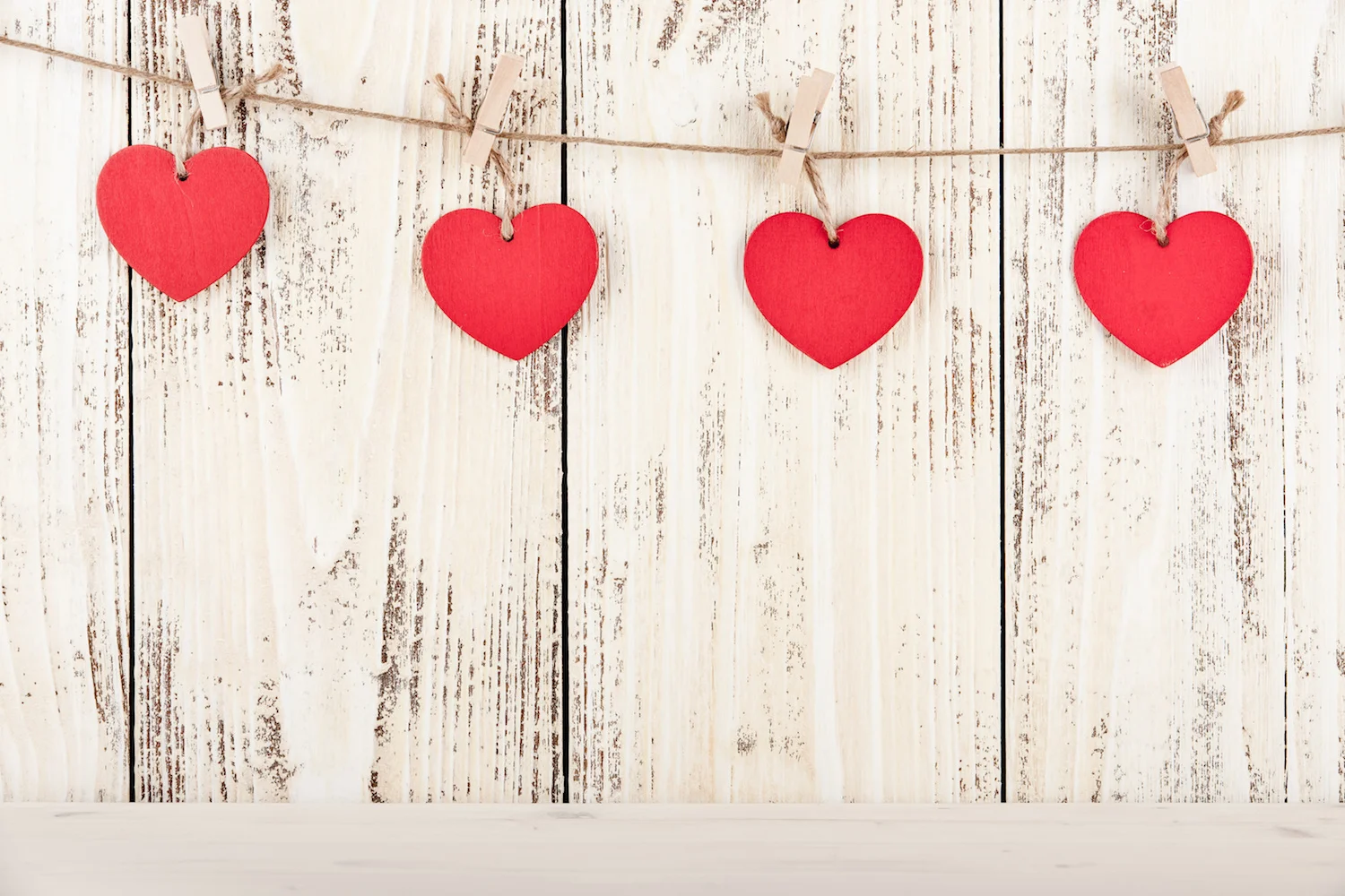 Celebrate Valentine’s Day at Diamond Knot Brewery 