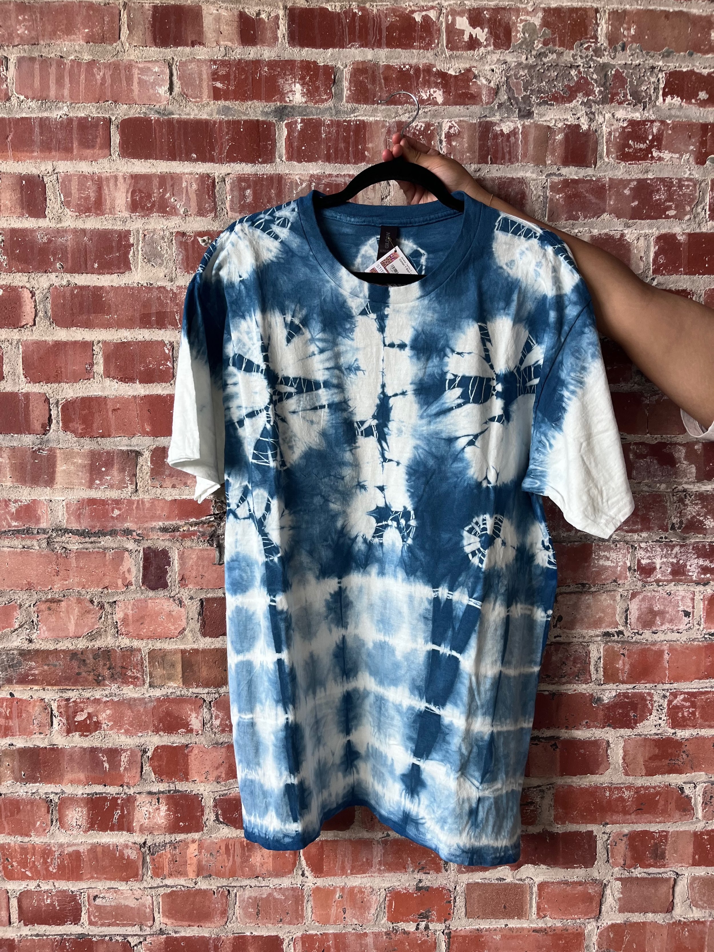 Indigo Resist-Dyed T-Shirt (L)