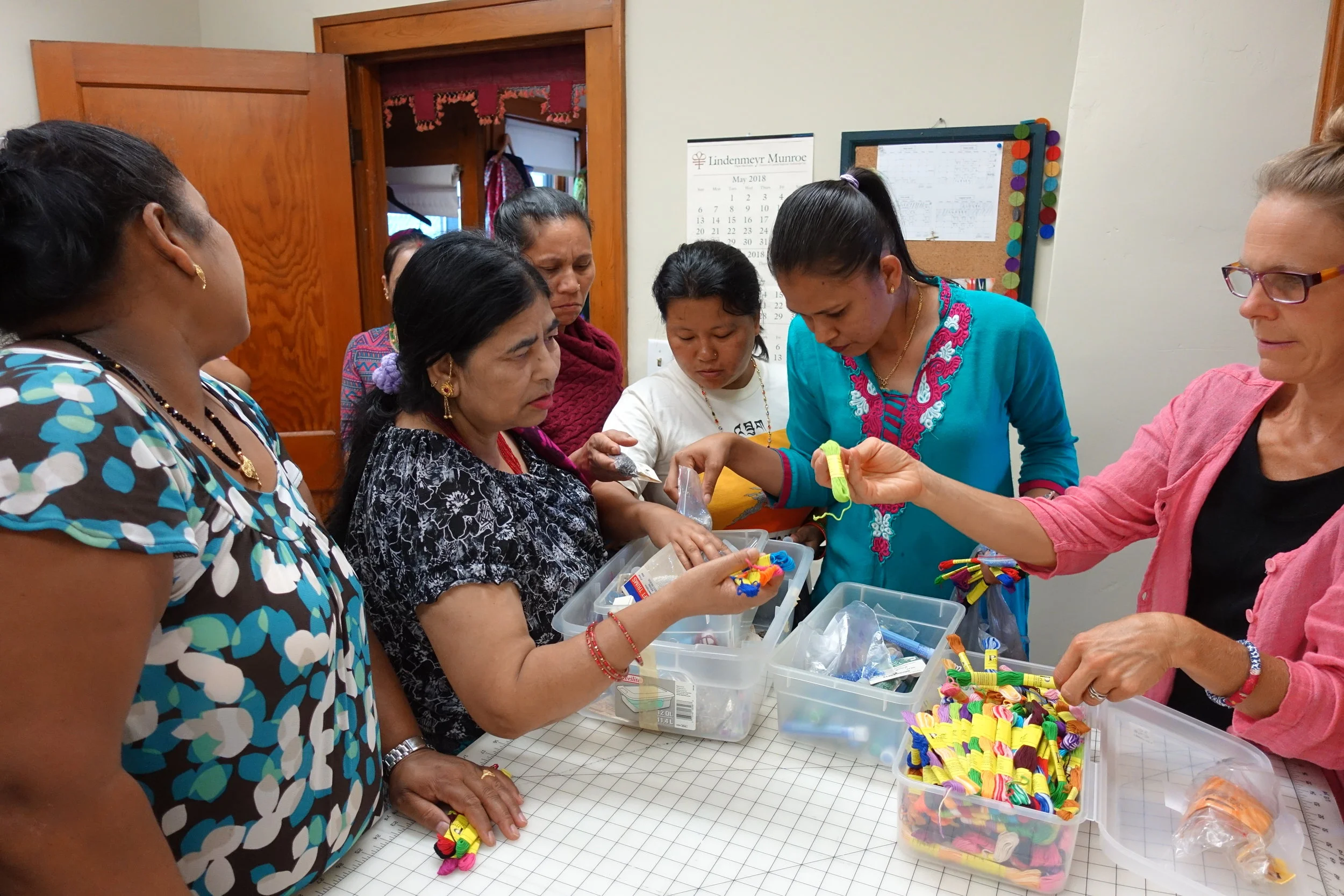 Womens workshop choosing thread.JPG