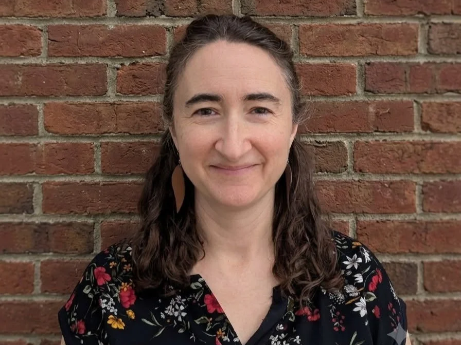 Jennifer Warner, E-Commerce Sales Associate