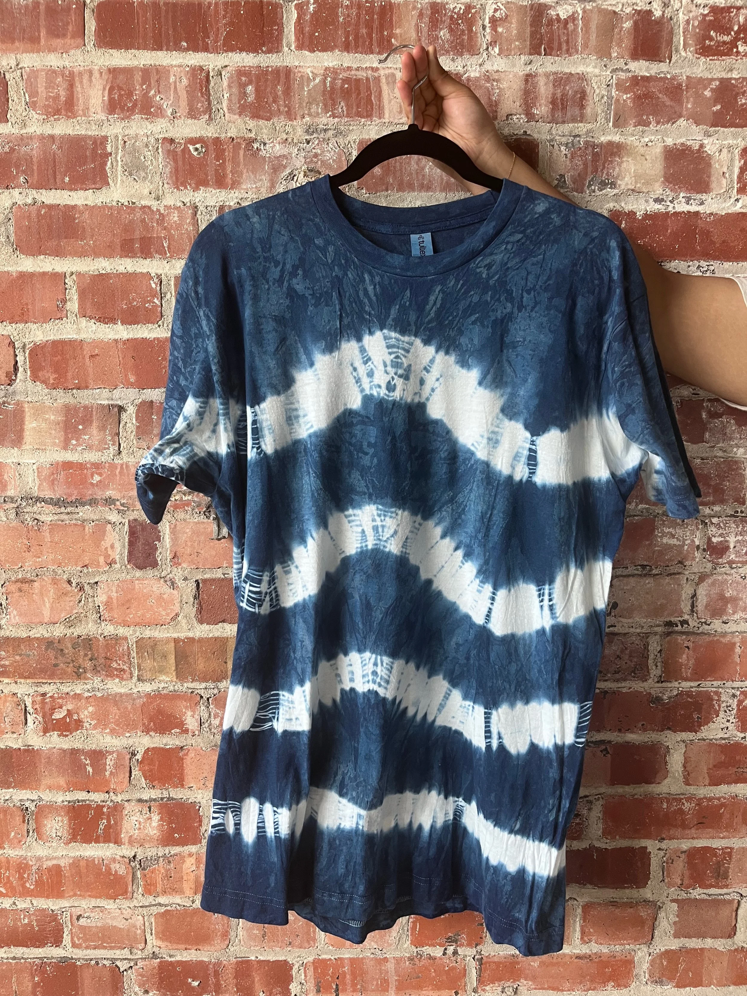 Indigo Resist-Dyed T-Shirt (M)