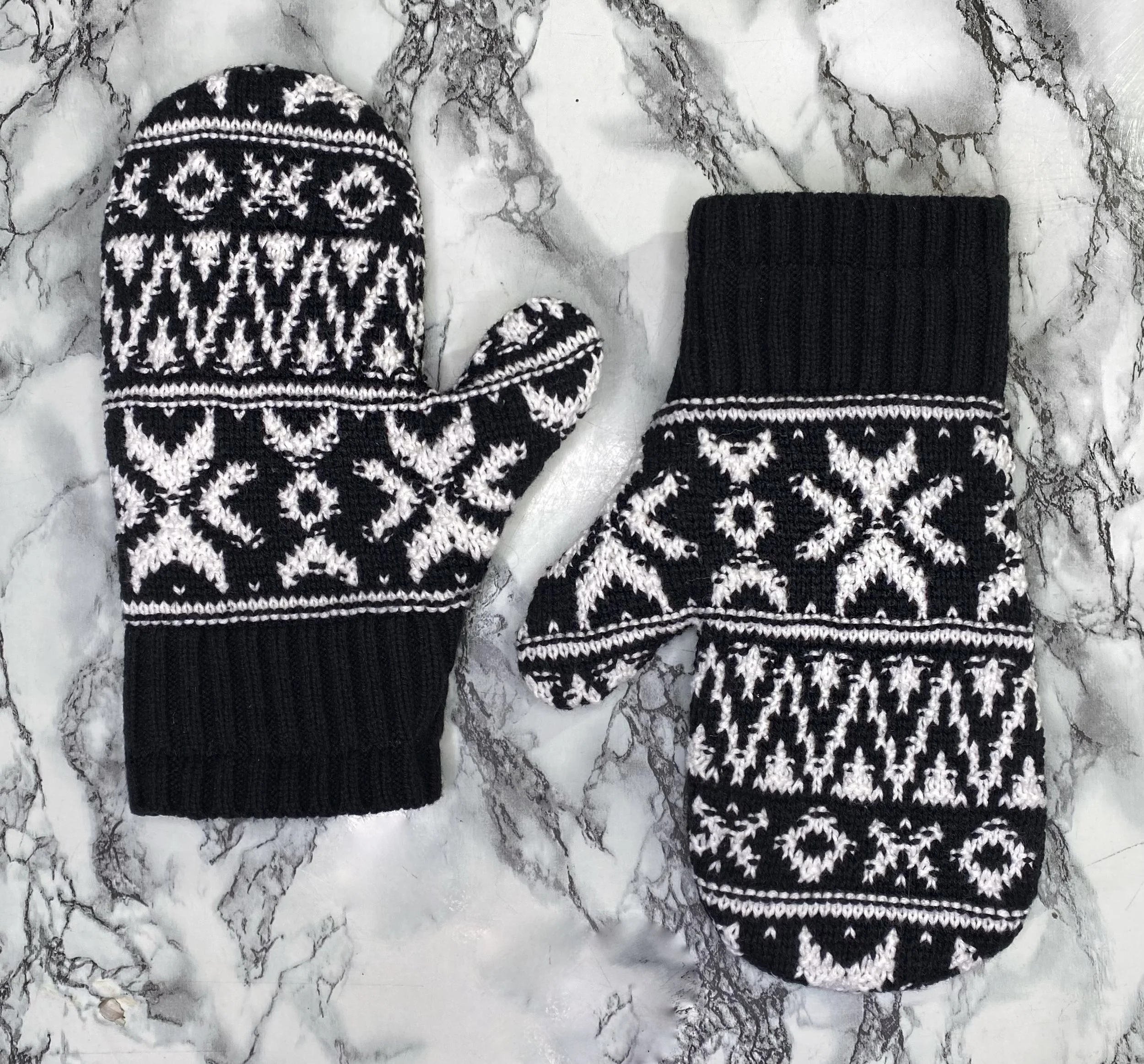 Intermediate Machine Sewing: Mittens from Sweaters—November 7, 2026 (11:00am-3:00pm)