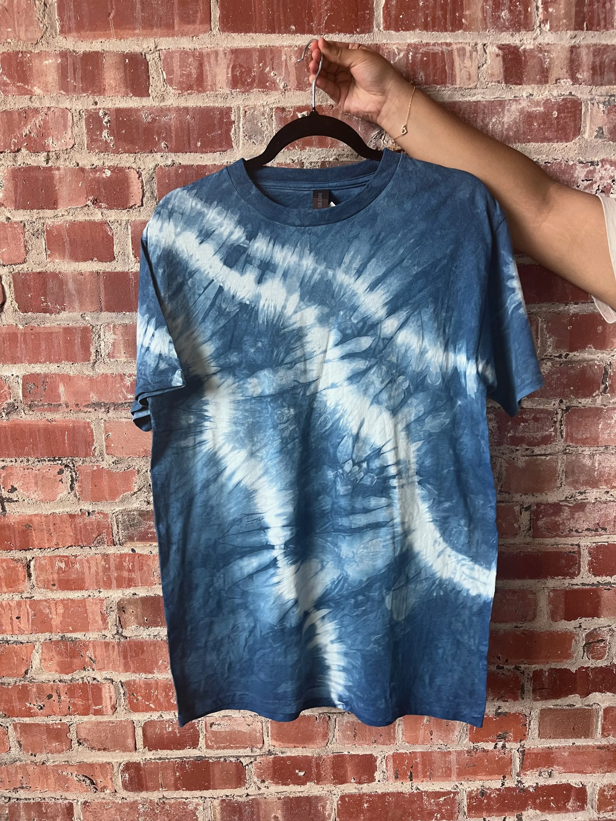 Indigo Resist-Dyed T-Shirt (S)