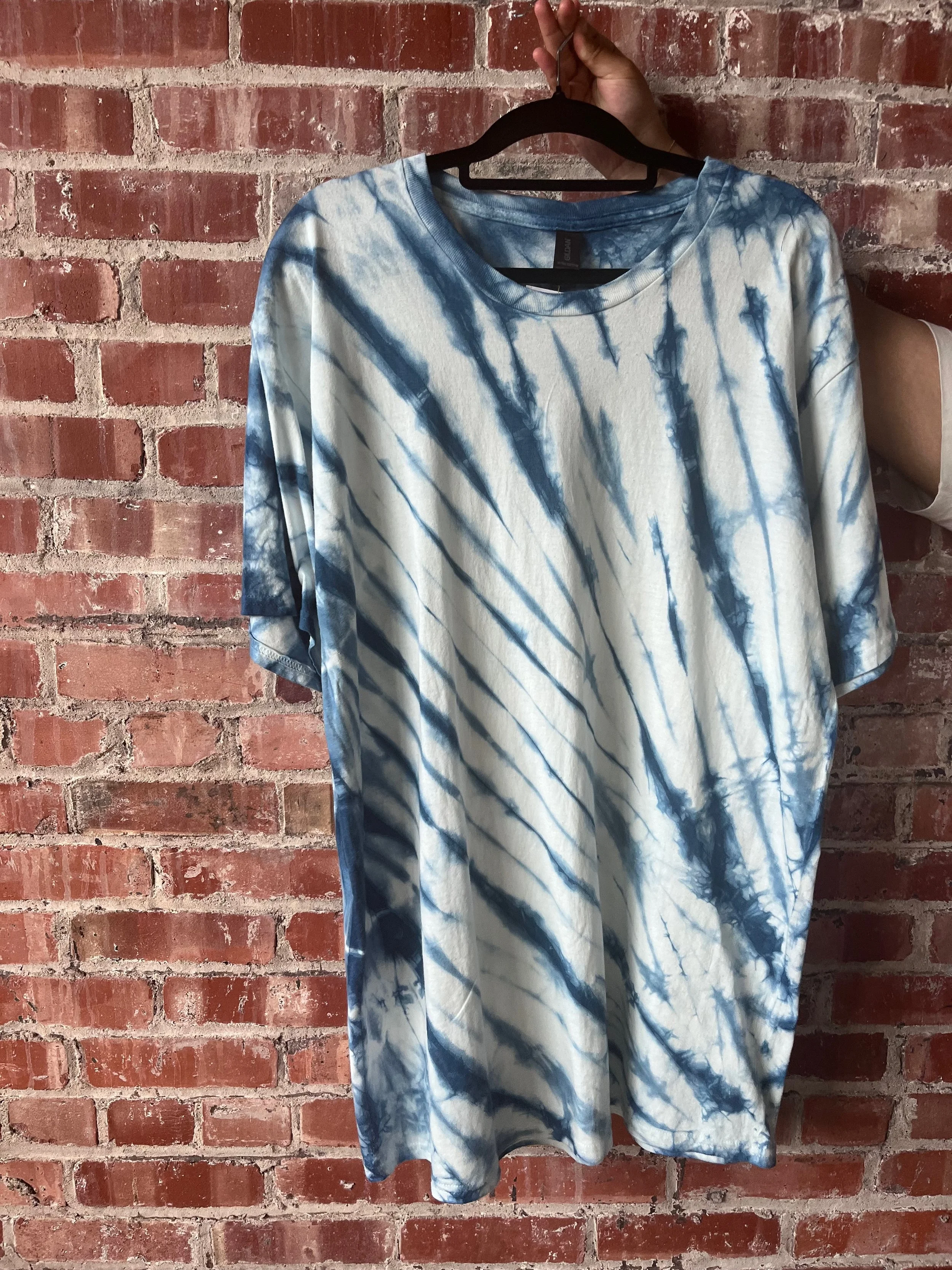 Indigo Resist-Dyed T-Shirt (L)