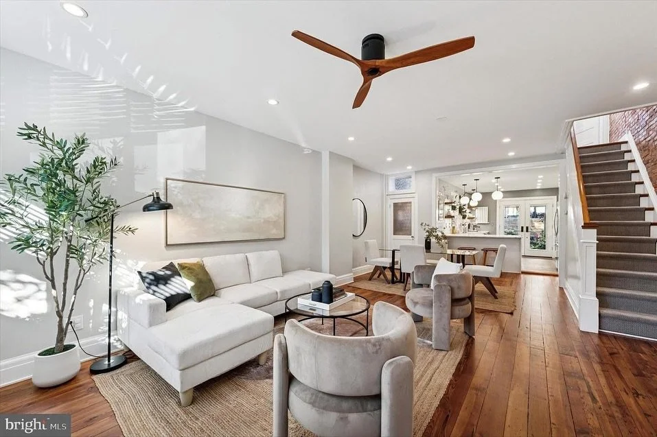 Oooh, this is a good one! Check out this lovingly restored and thoughtfully modernized row home in the heart of East Passyunk Crossing listed by Jennie Eisenhower of Compass Greater Philadelphia! 😍

Just steps from bustling Passyunk Avenue, this hom