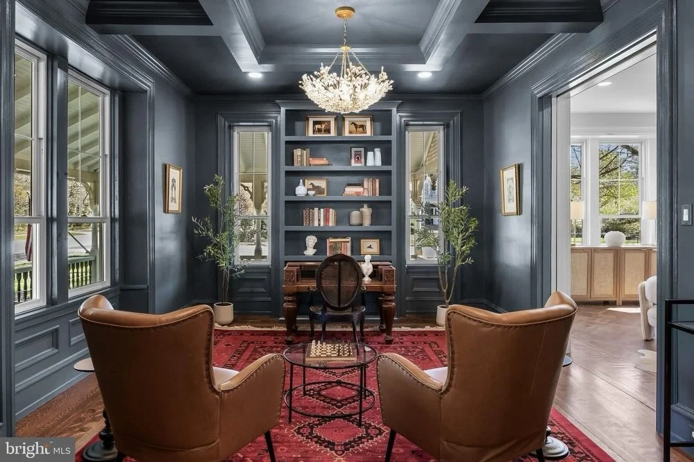 Victorian bones, modern flow. Here, restored 1886 Victorian architecture meets sculptural marble, walnut warmth, and light-filled sightlines that just make sense.

Proof that historic can feel entirely current. 🥰

140 E Central Ave, Moorestown
Liste