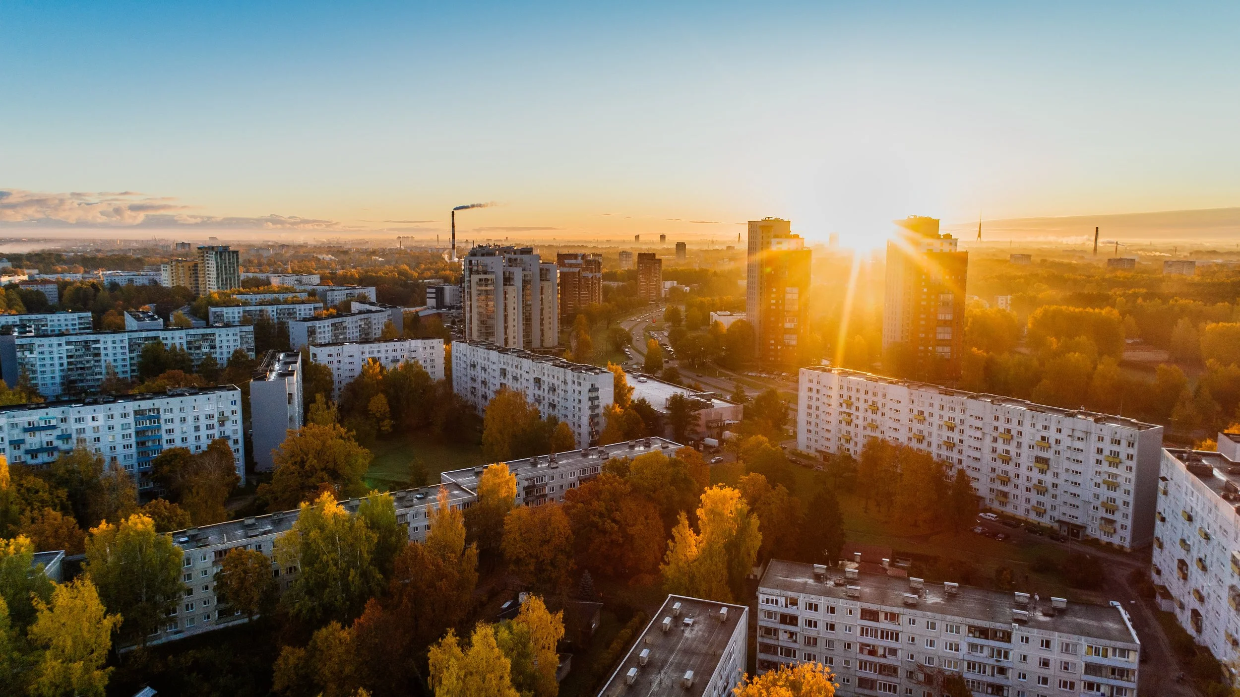 aerial-architecture-autumn-681368.jpg