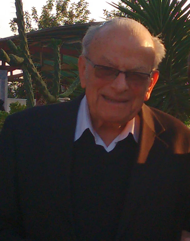 shlomo eckstein.jpg