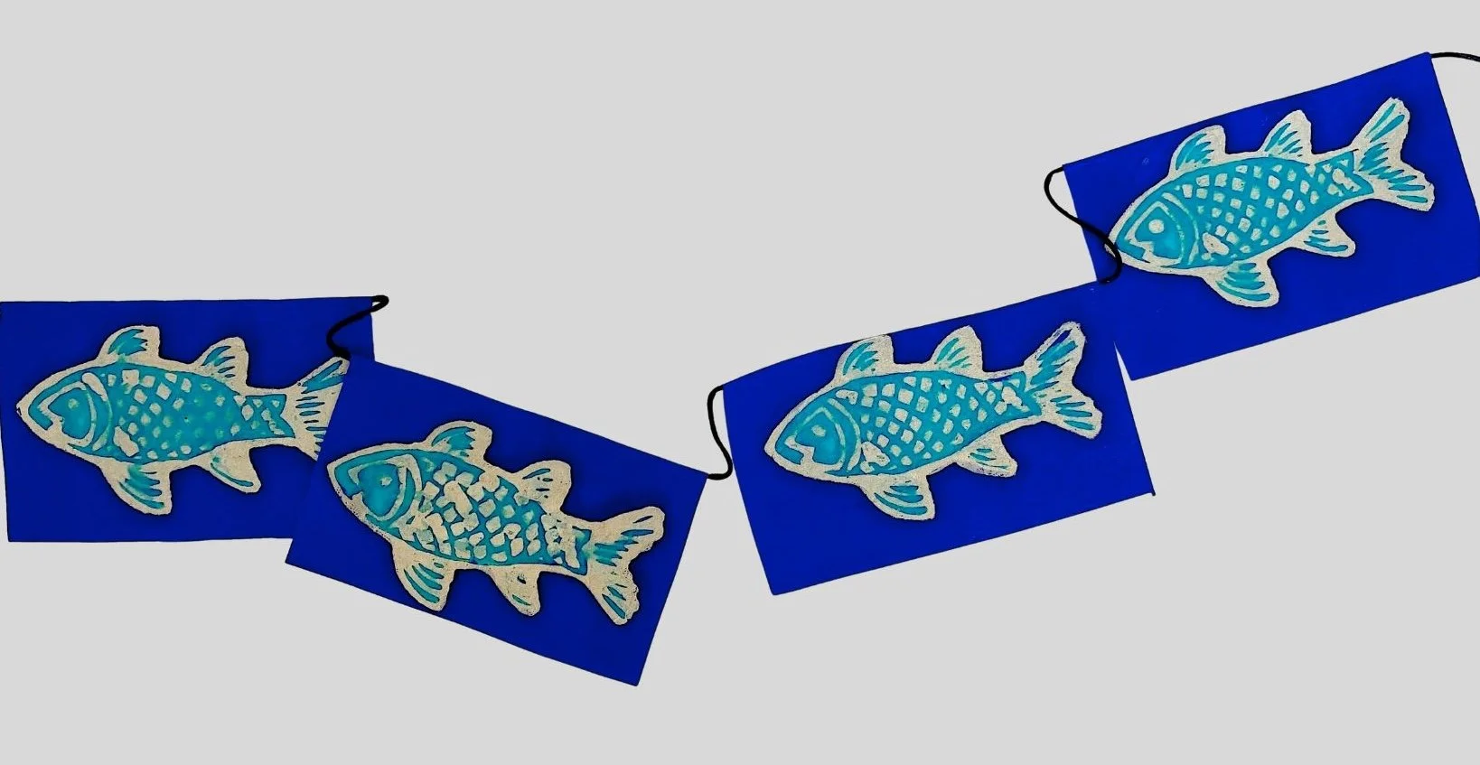 Fish Garlands Strand_BG.jpg