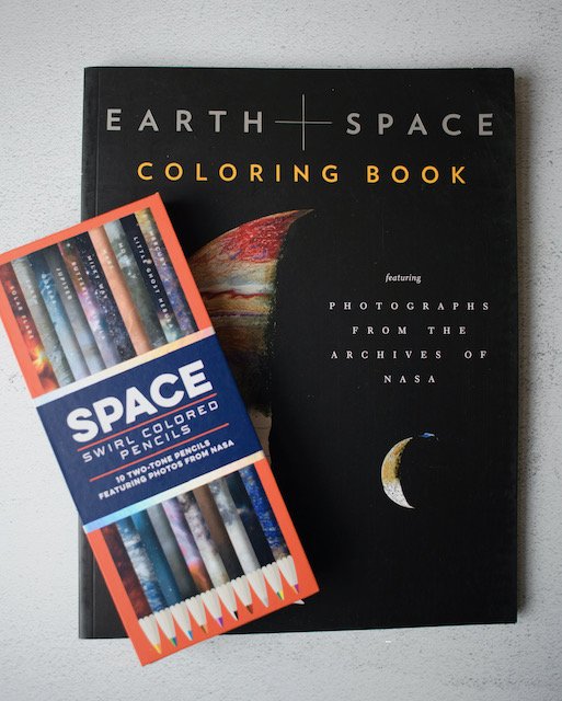 Space Swirl Colored Pencils: 10 Two-tone Pencils Featuring Photos