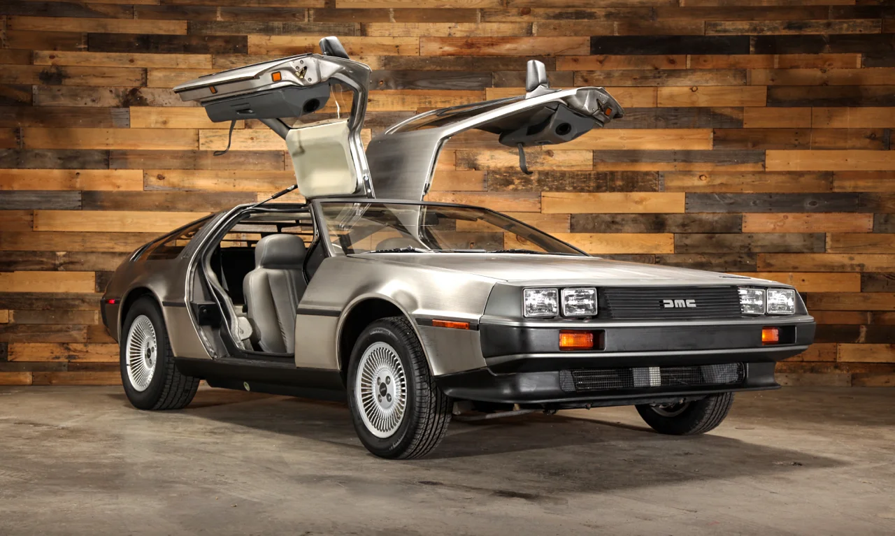 Delorean - 8-8.jpg
