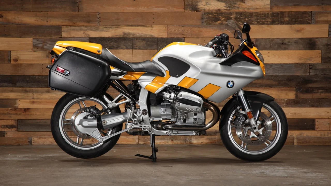 R1100S-01.jpg