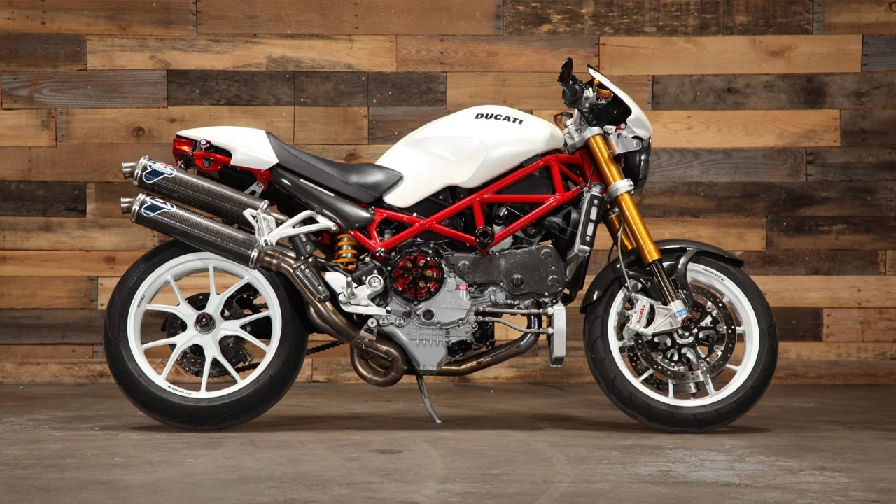S4RS-01.jpg