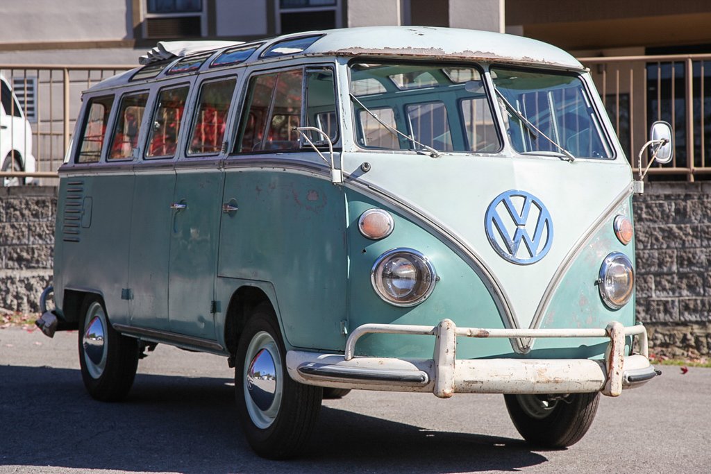 SOLD - 1963 Volkswagen 23-Window Deluxe Bus — Niche Motors