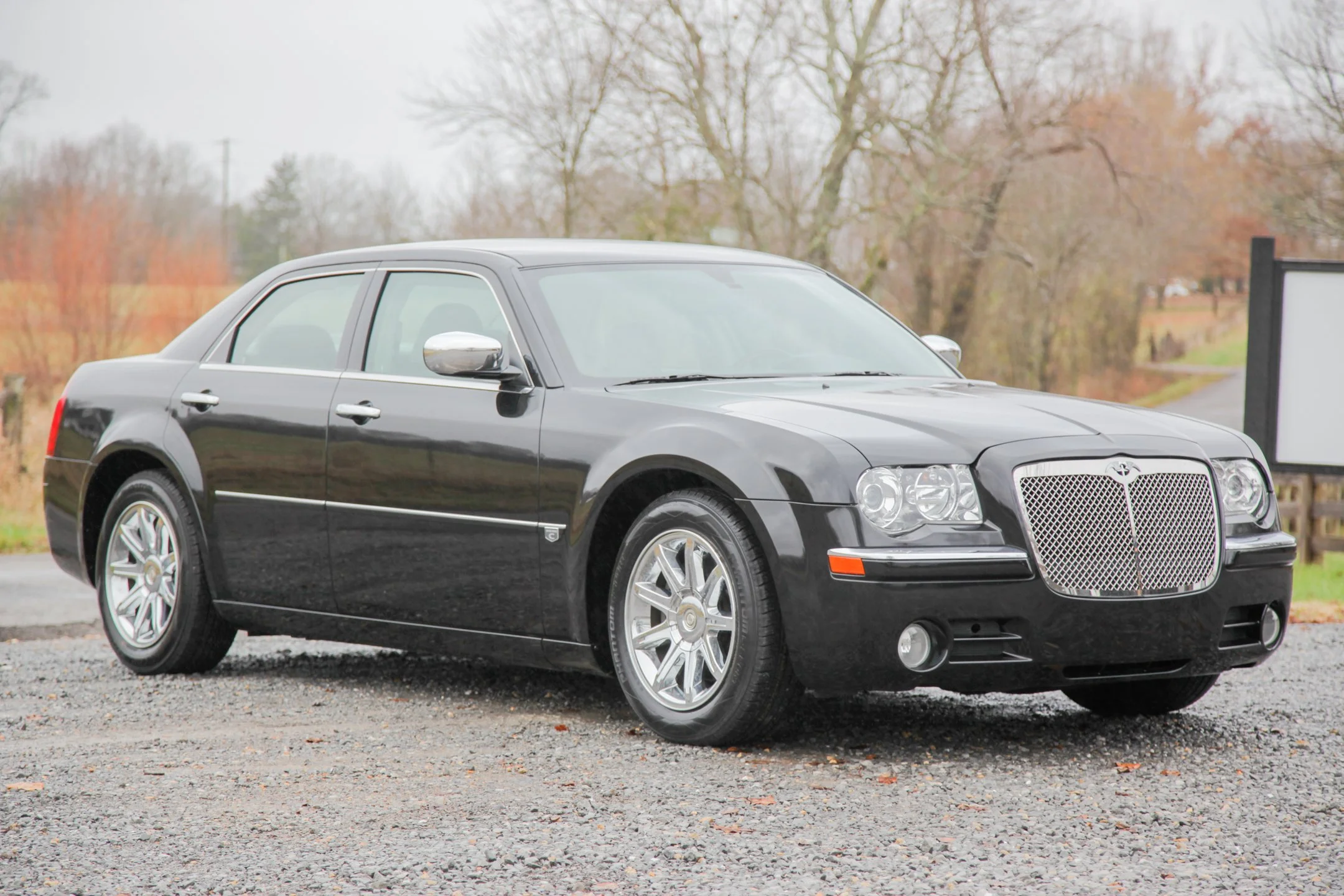 300c-2.jpg