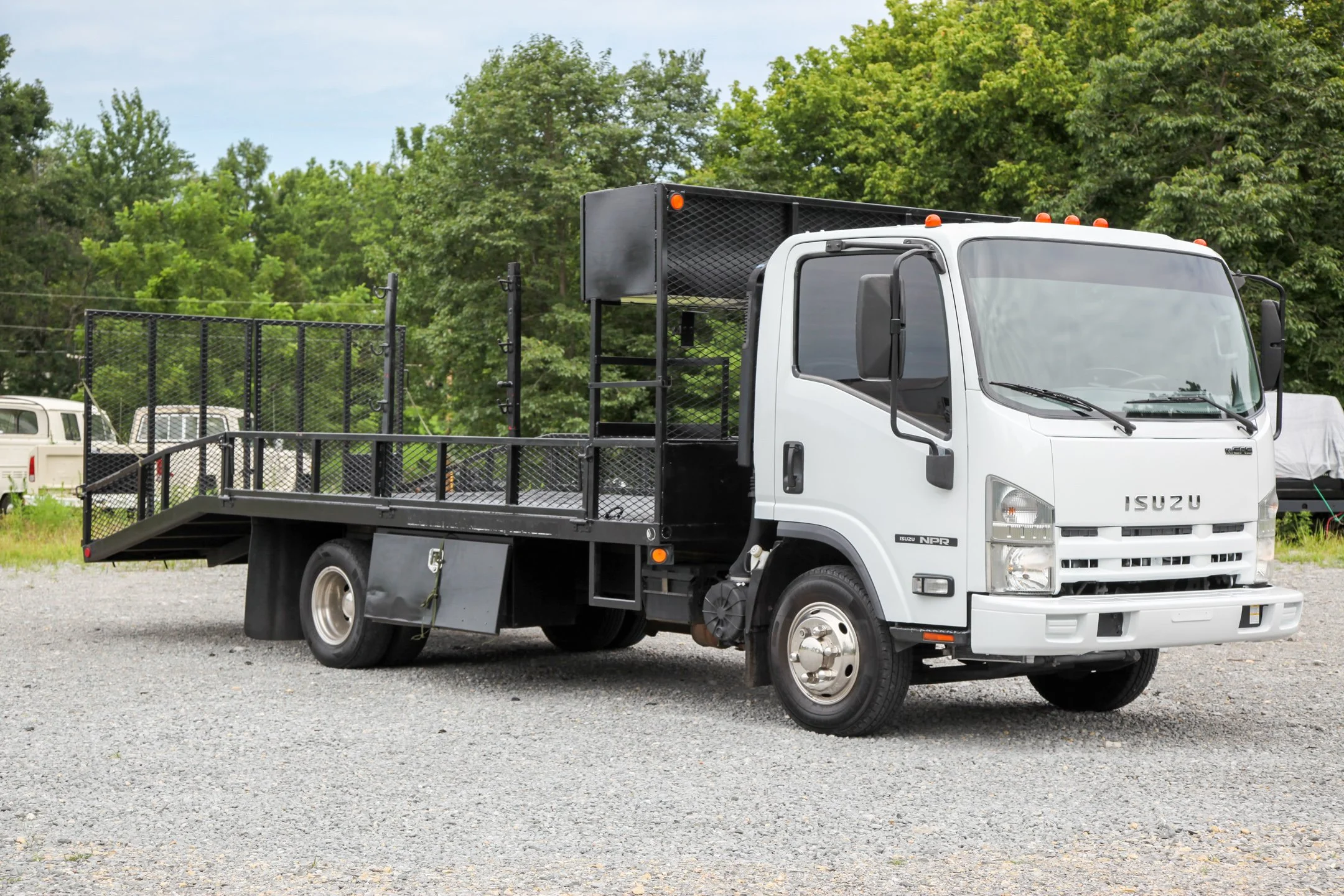 2012 Isuzu NPR-HD 4X2 71.0 in 6.0L V8